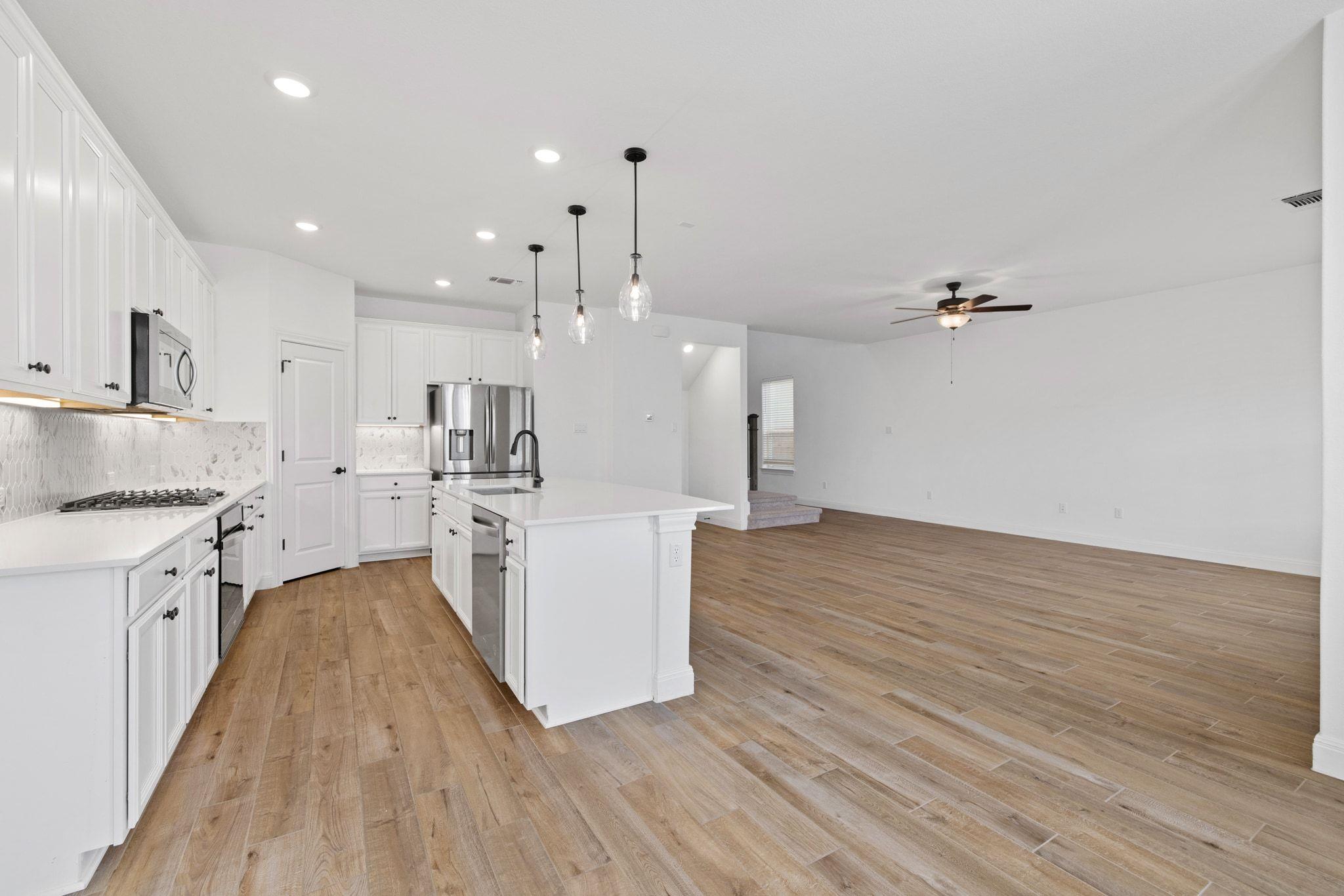 240 Harbors Ln, Leander, TX 78641