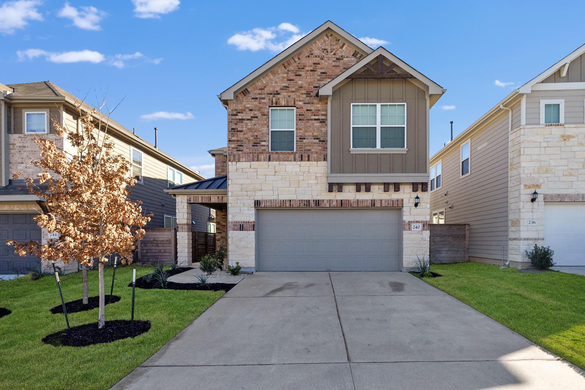 240 Harbors Ln, Leander, TX 78641