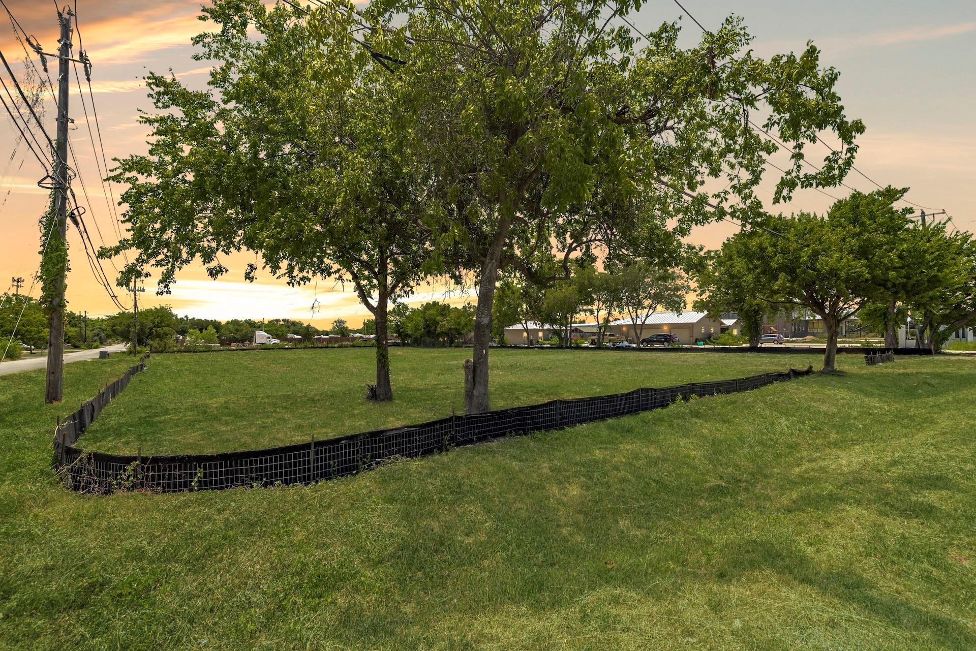 16409 Summit Dr, Austin, TX 78728