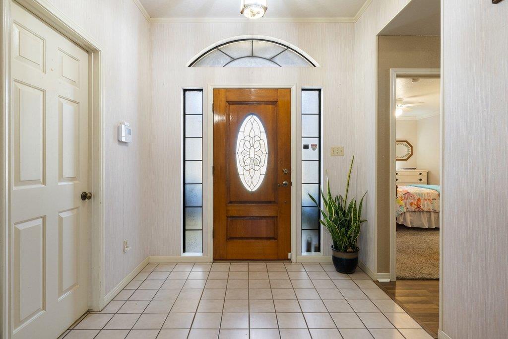 307 Cherrywood Cir, Taylor, TX 76574