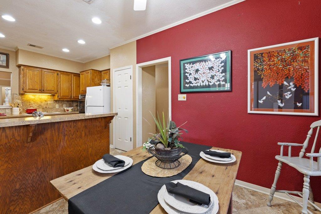 307 Cherrywood Cir, Taylor, TX 76574