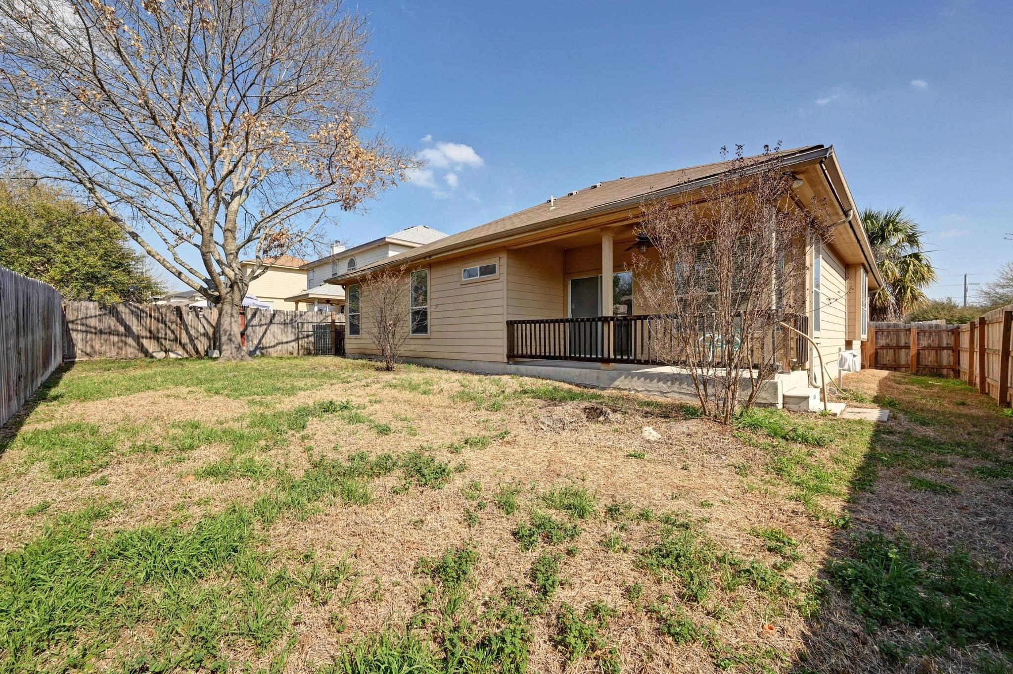 2434 Duval Dr, New Braunfels, TX 78130