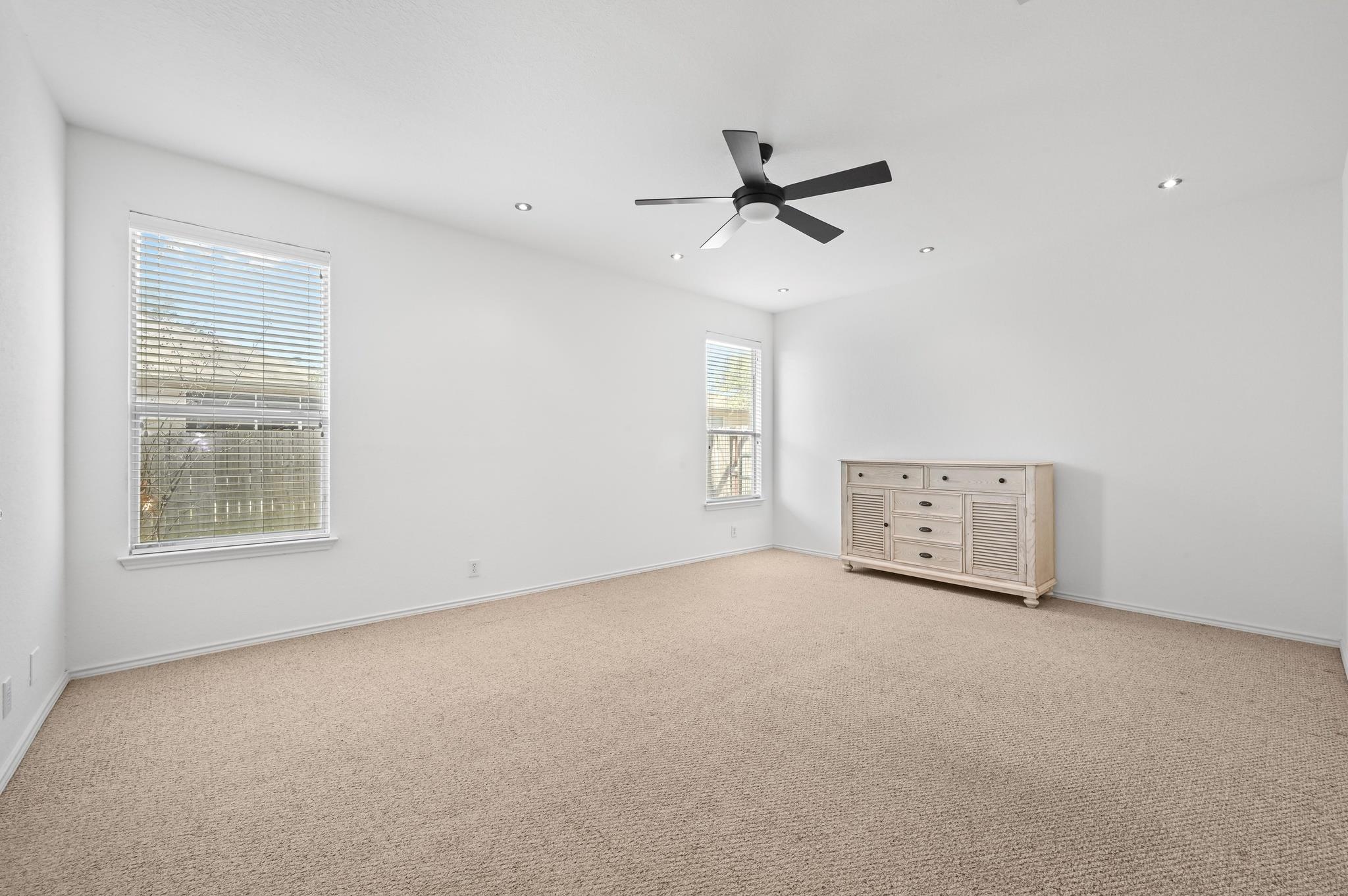 2434 Duval Dr, New Braunfels, TX 78130