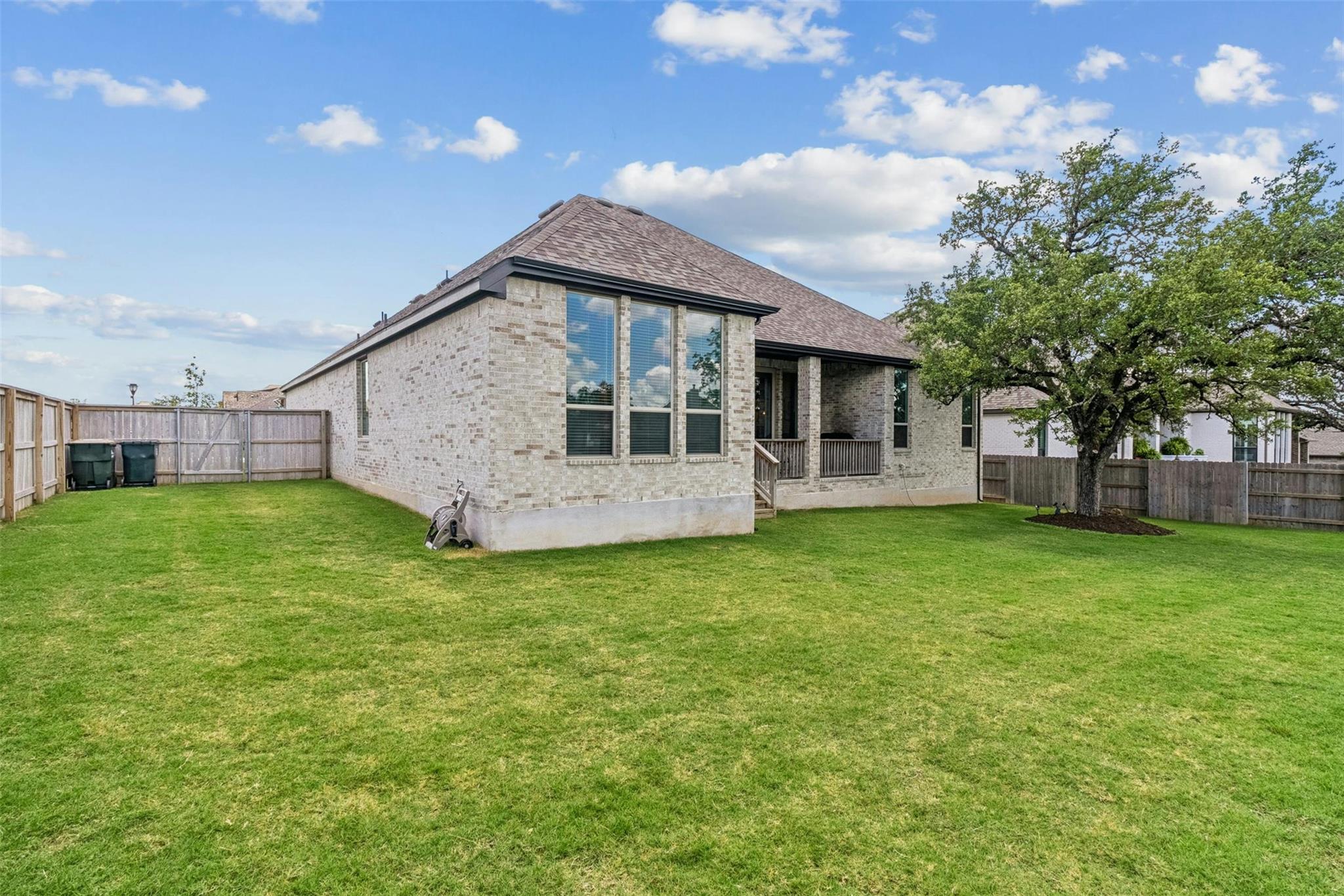104 Rainbow Valley Trl, San Marcos, TX 78666