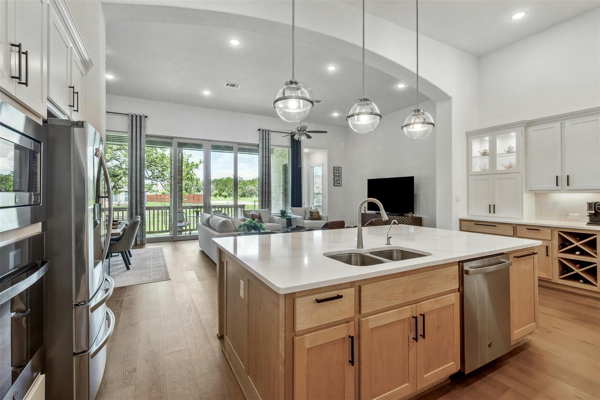 104 Rainbow Valley Trl, San Marcos, TX 78666