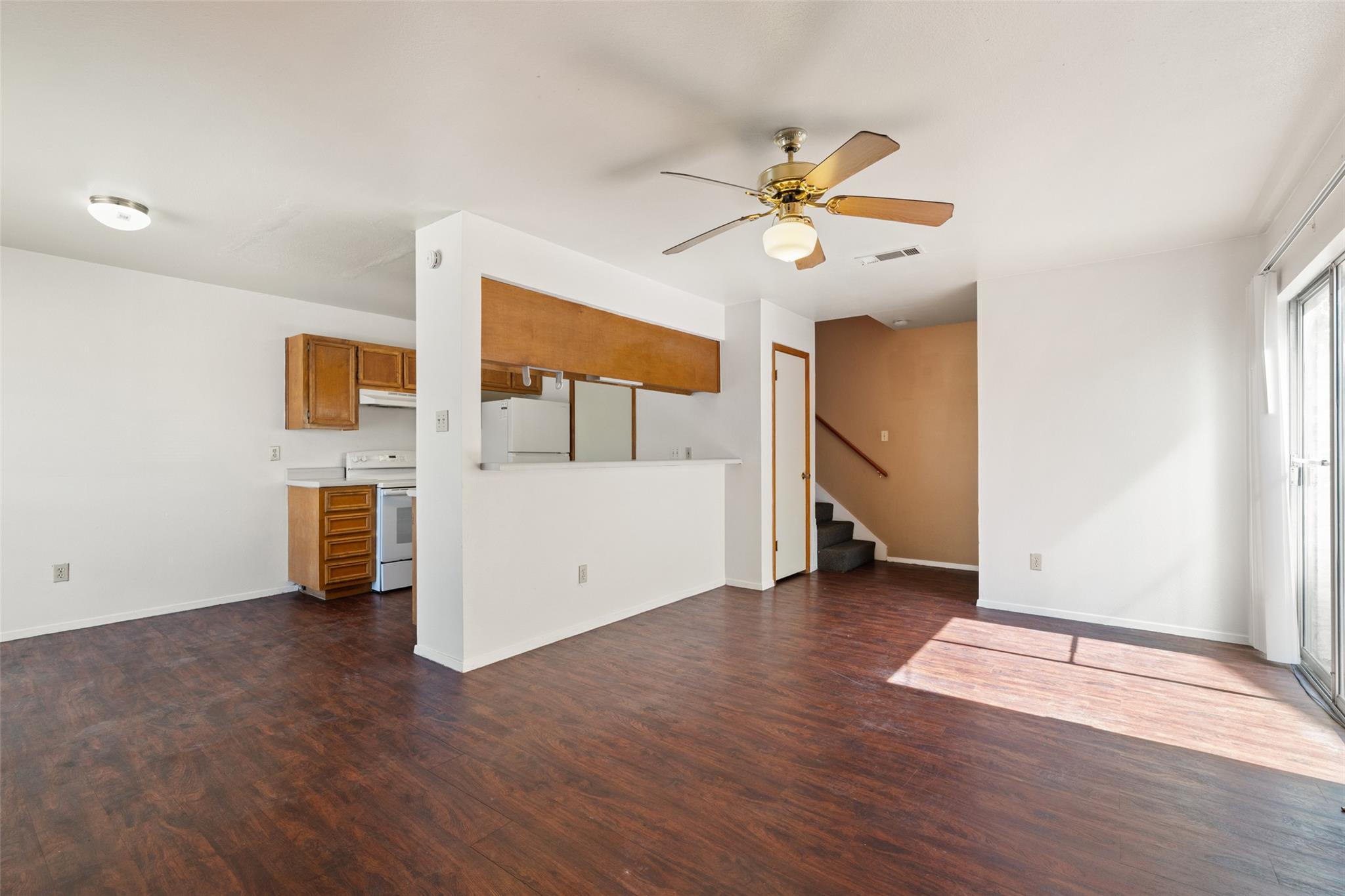 2203 Creekside Ln, Georgetown, TX 78626