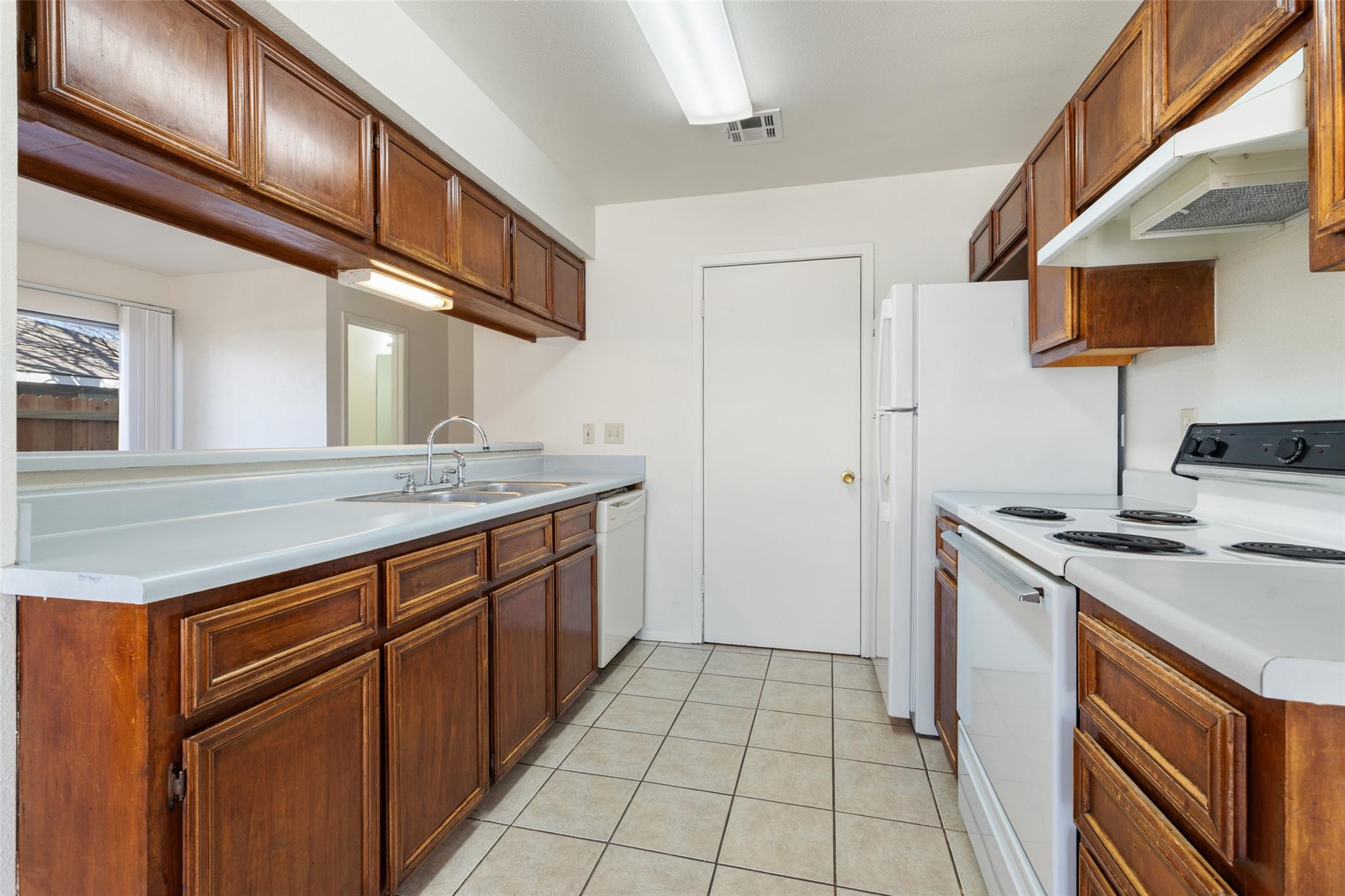 2203 Creekside Ln, Georgetown, TX 78626