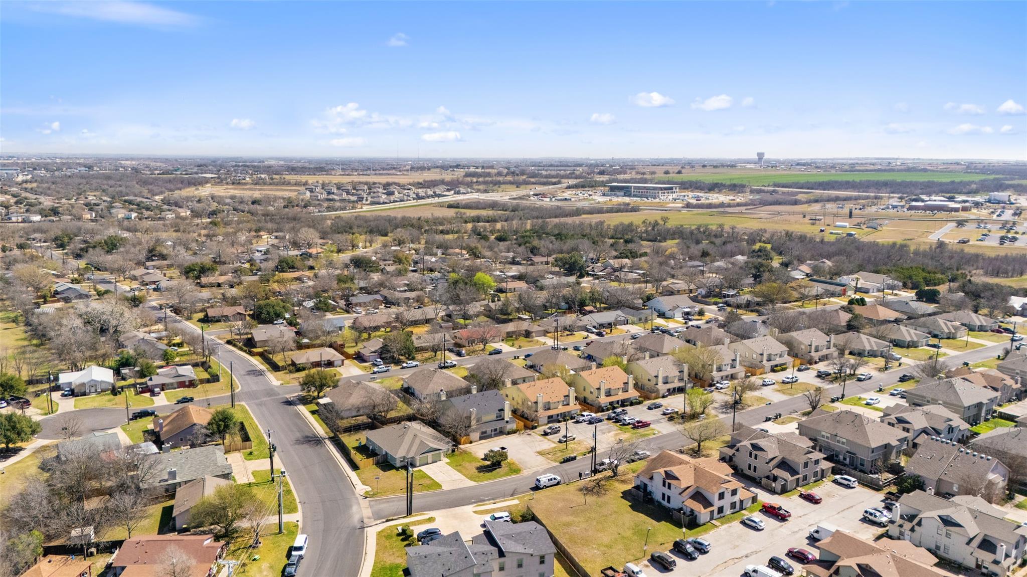 2203 Creekside Ln, Georgetown, TX 78626