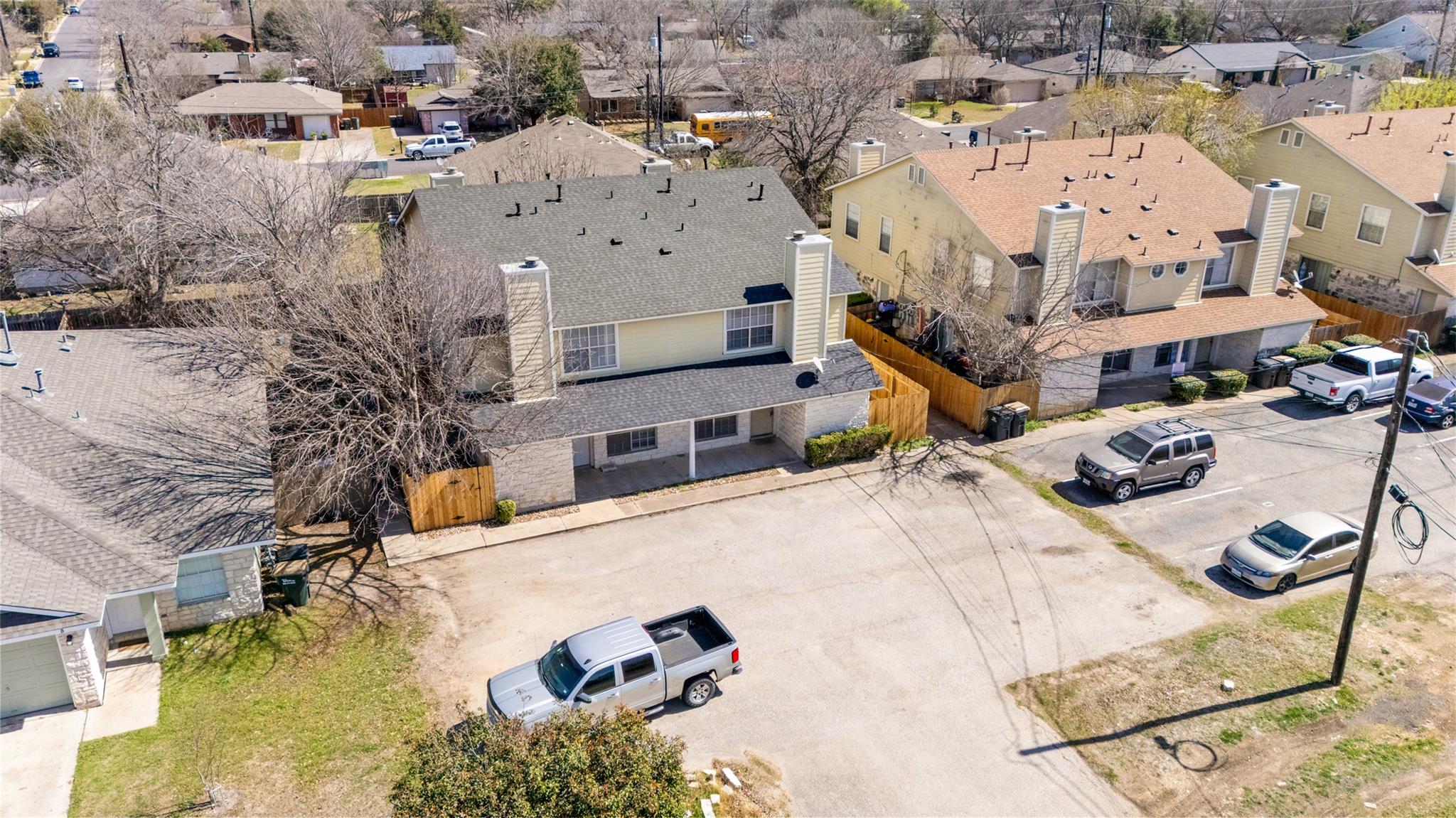 2203 Creekside Ln, Georgetown, TX 78626