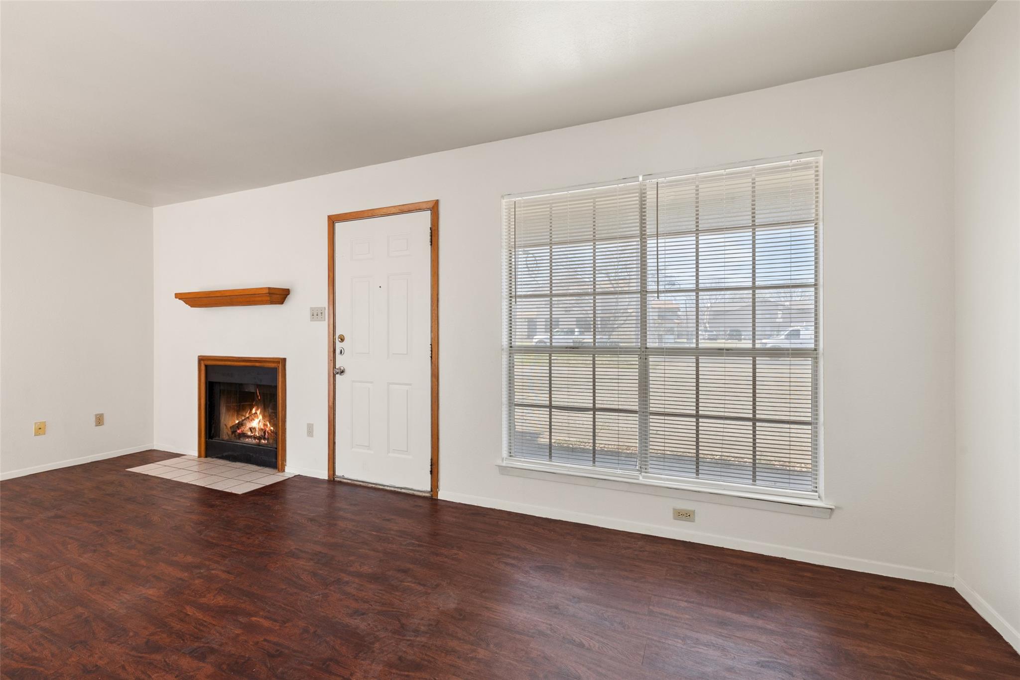 2203 Creekside Ln, Georgetown, TX 78626