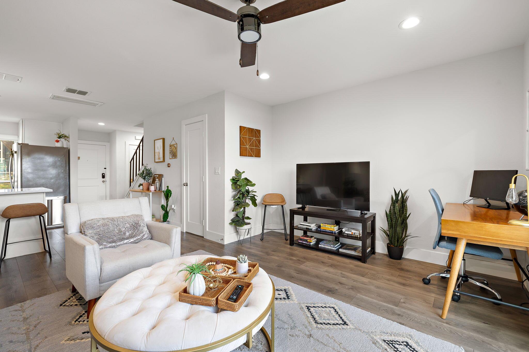 3808 Southway Dr # 101, Austin, TX 78704