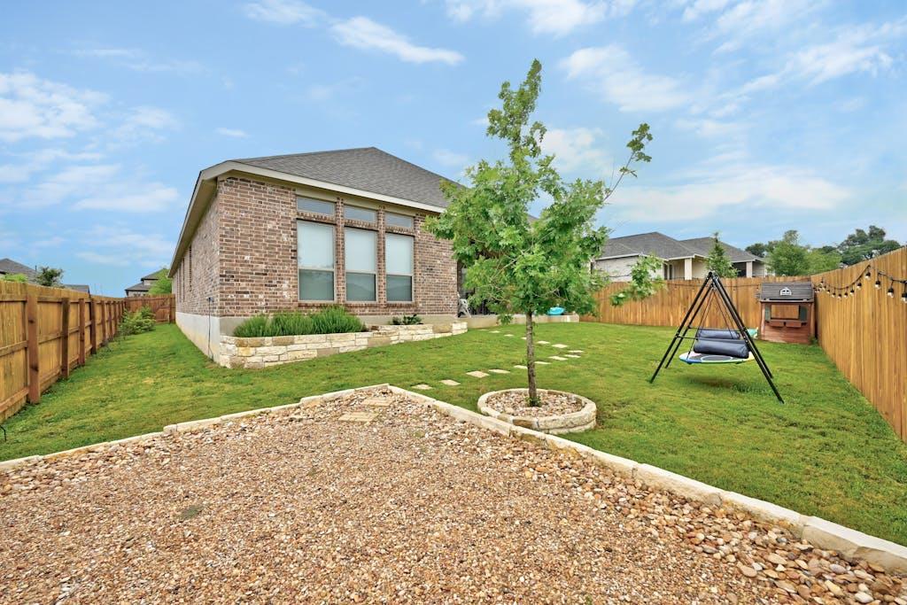 132 Cyrus Milton Dr, Buda, TX 78610