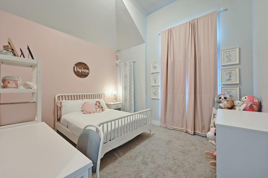 132 Cyrus Milton Dr, Buda, TX 78610