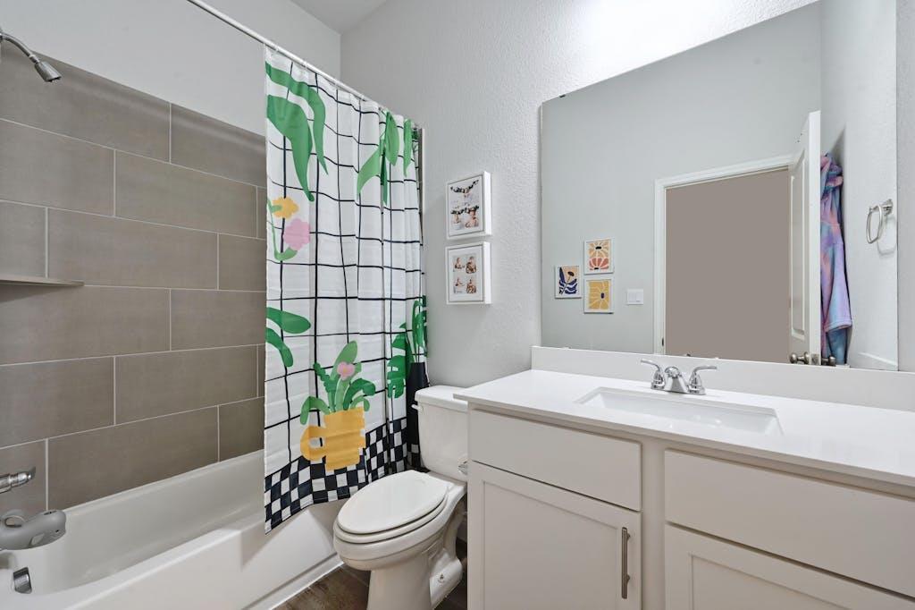 132 Cyrus Milton Dr, Buda, TX 78610