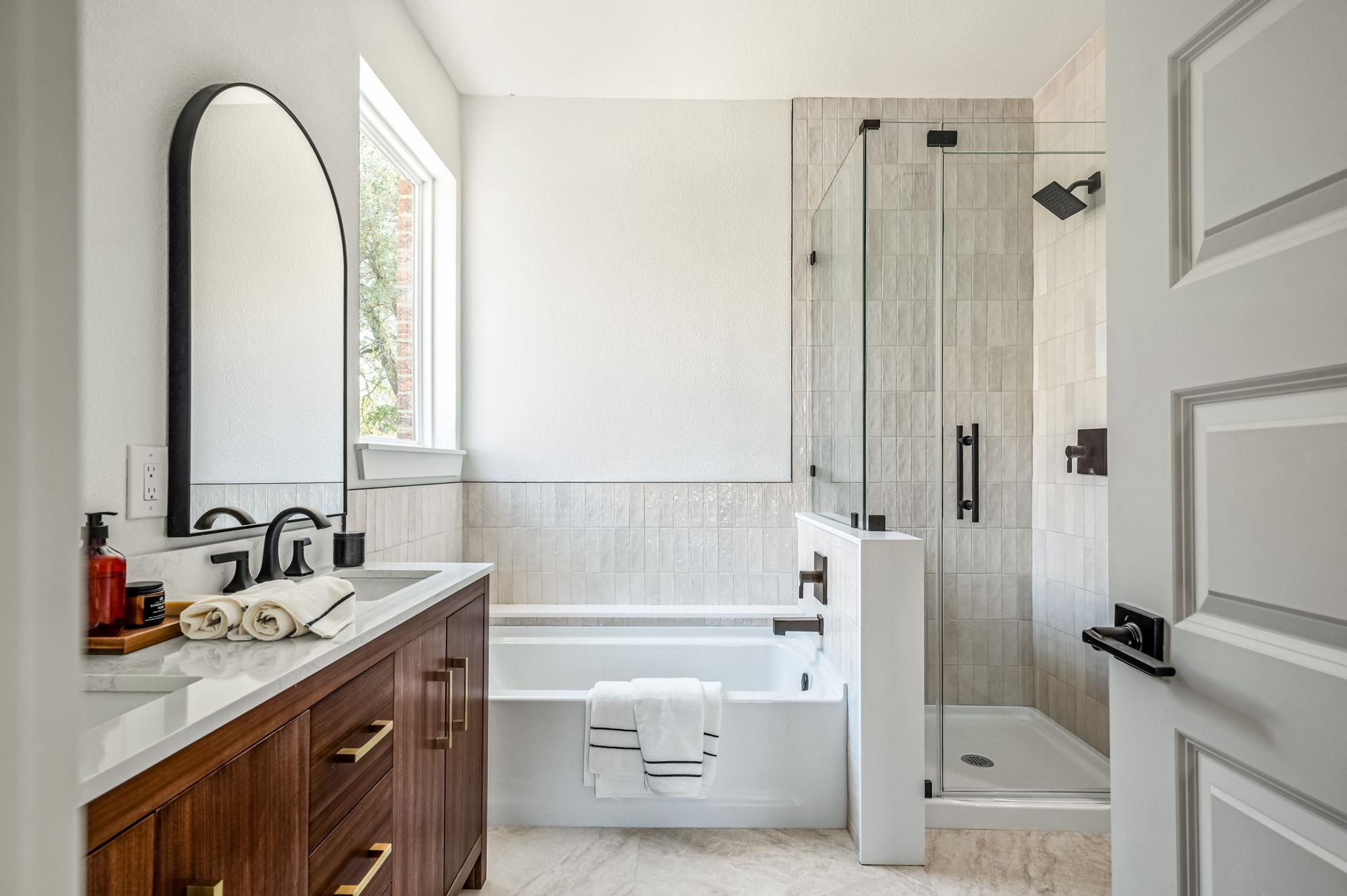 1516 Natural Bridge Ln, Pflugerville, TX 78660