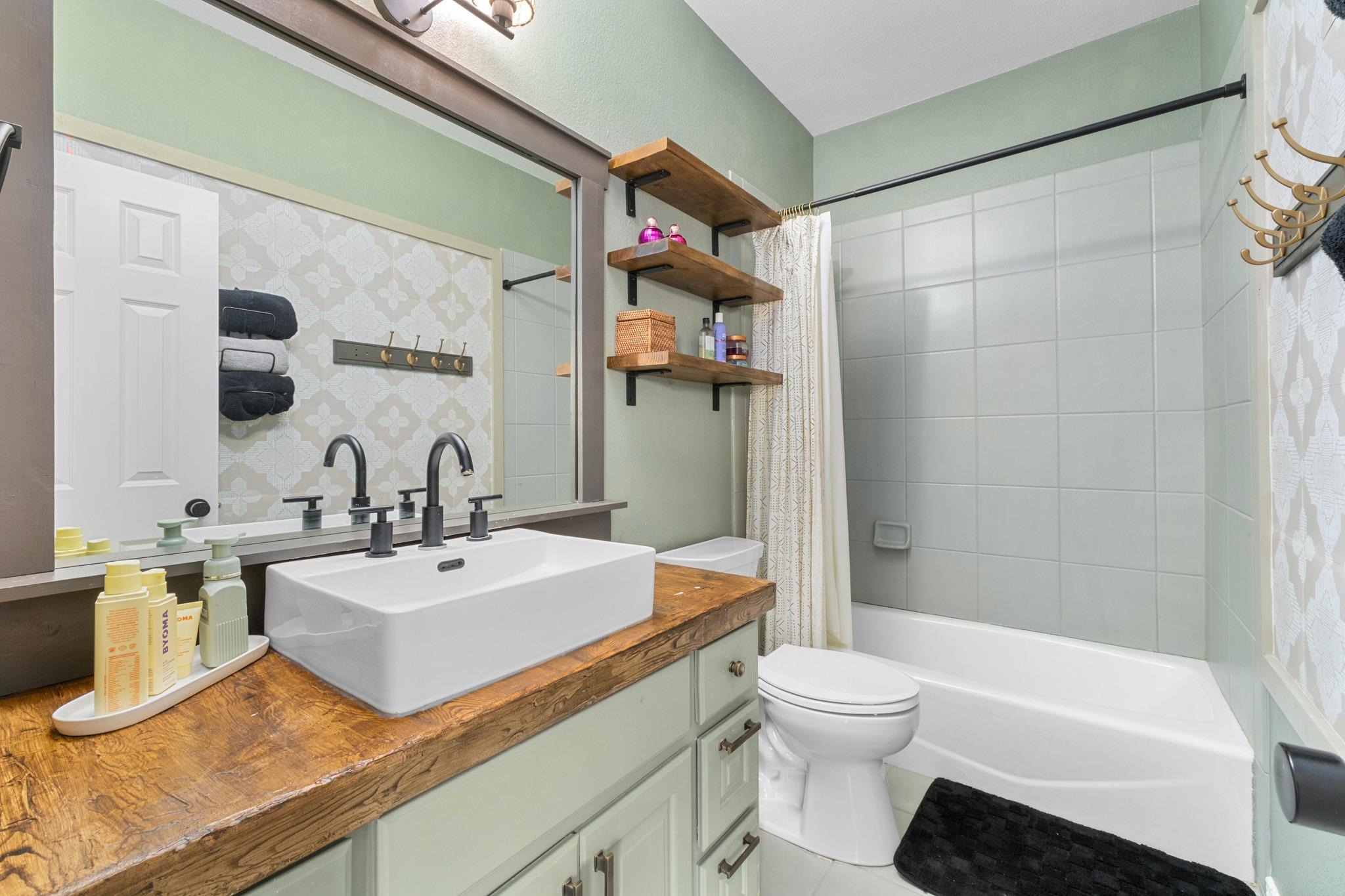 11201 W Cave Blvd, Dripping Springs, TX 78620