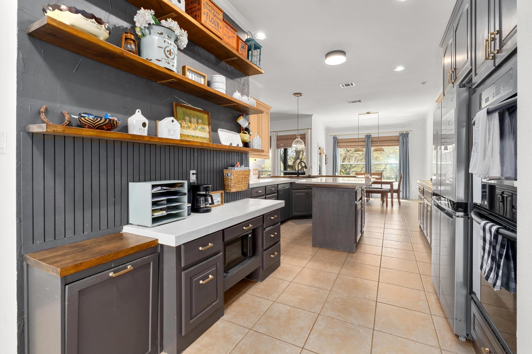 11201 W Cave Blvd, Dripping Springs, TX 78620