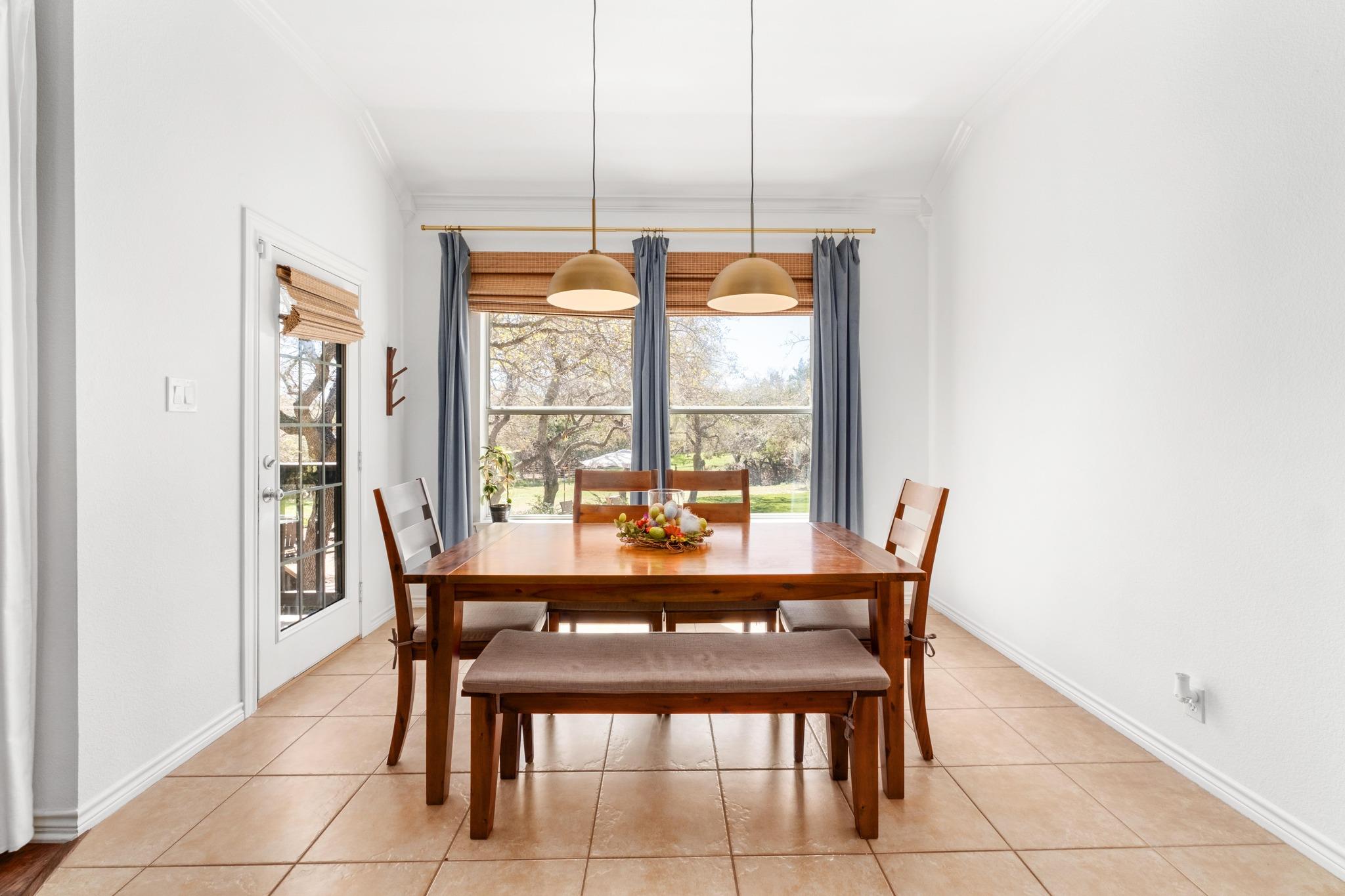 11201 W Cave Blvd, Dripping Springs, TX 78620