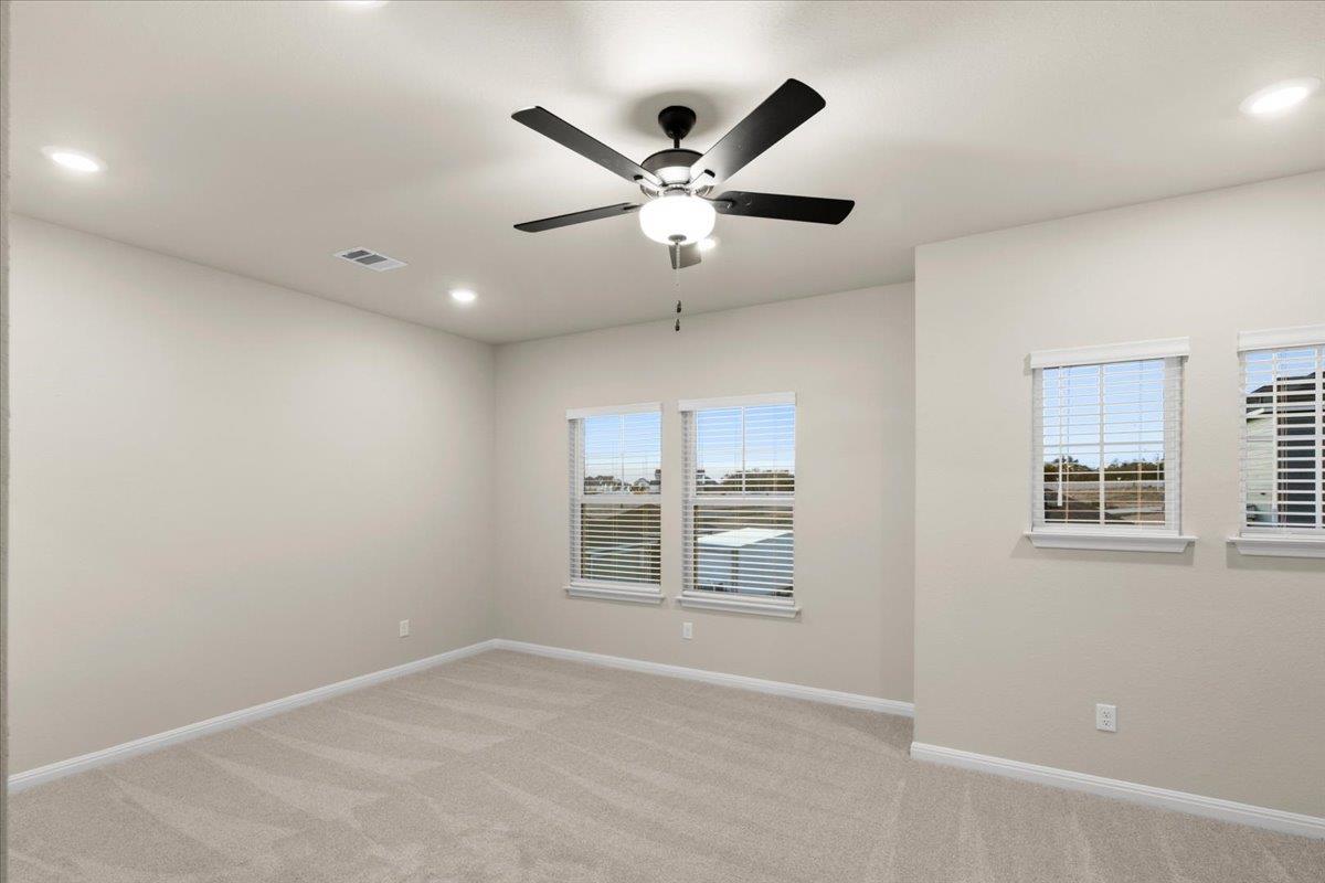 5900 Whisper Creek Dr # 413, Georgetown, TX 78628