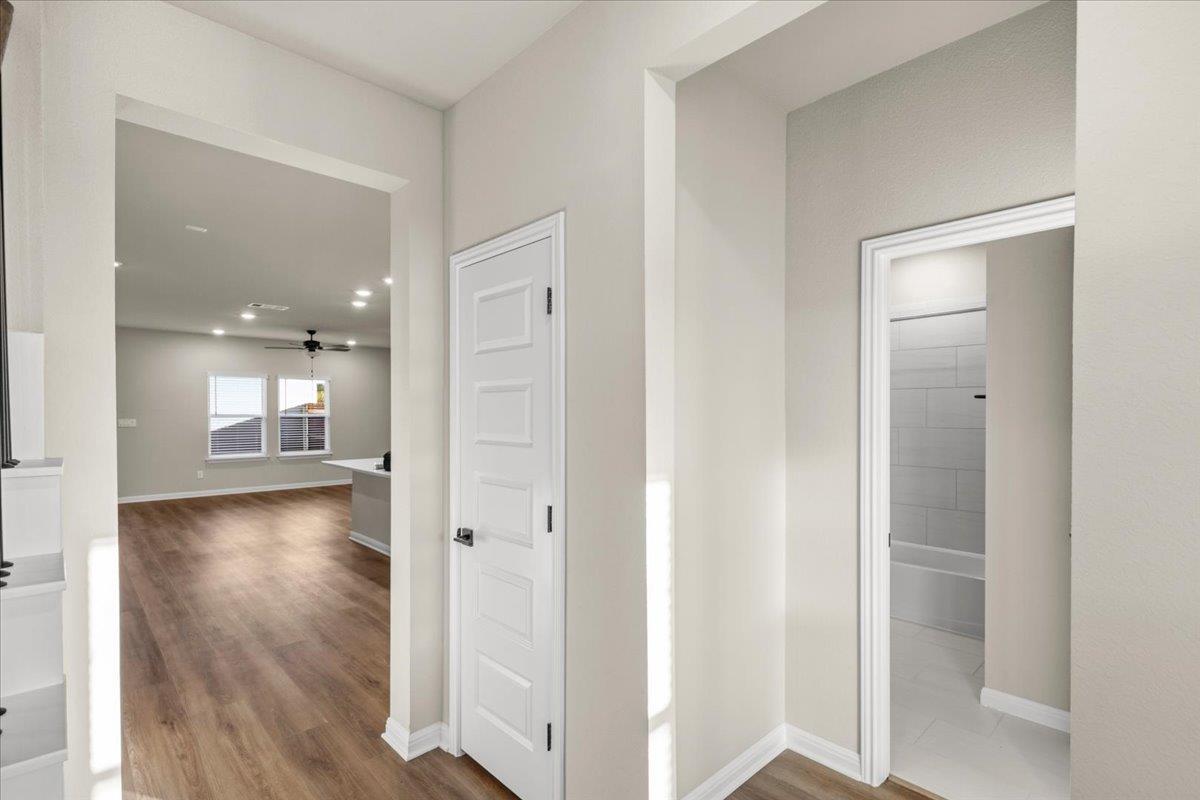 5900 Whisper Creek Dr # 413, Georgetown, TX 78628