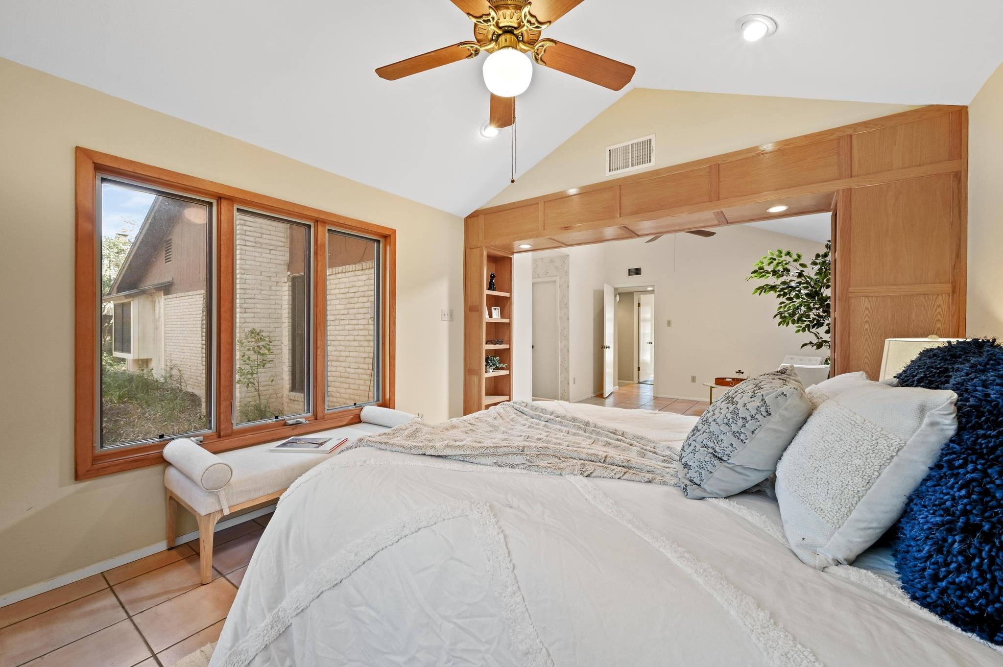 8504 Tallwood Dr, Austin, TX 78759