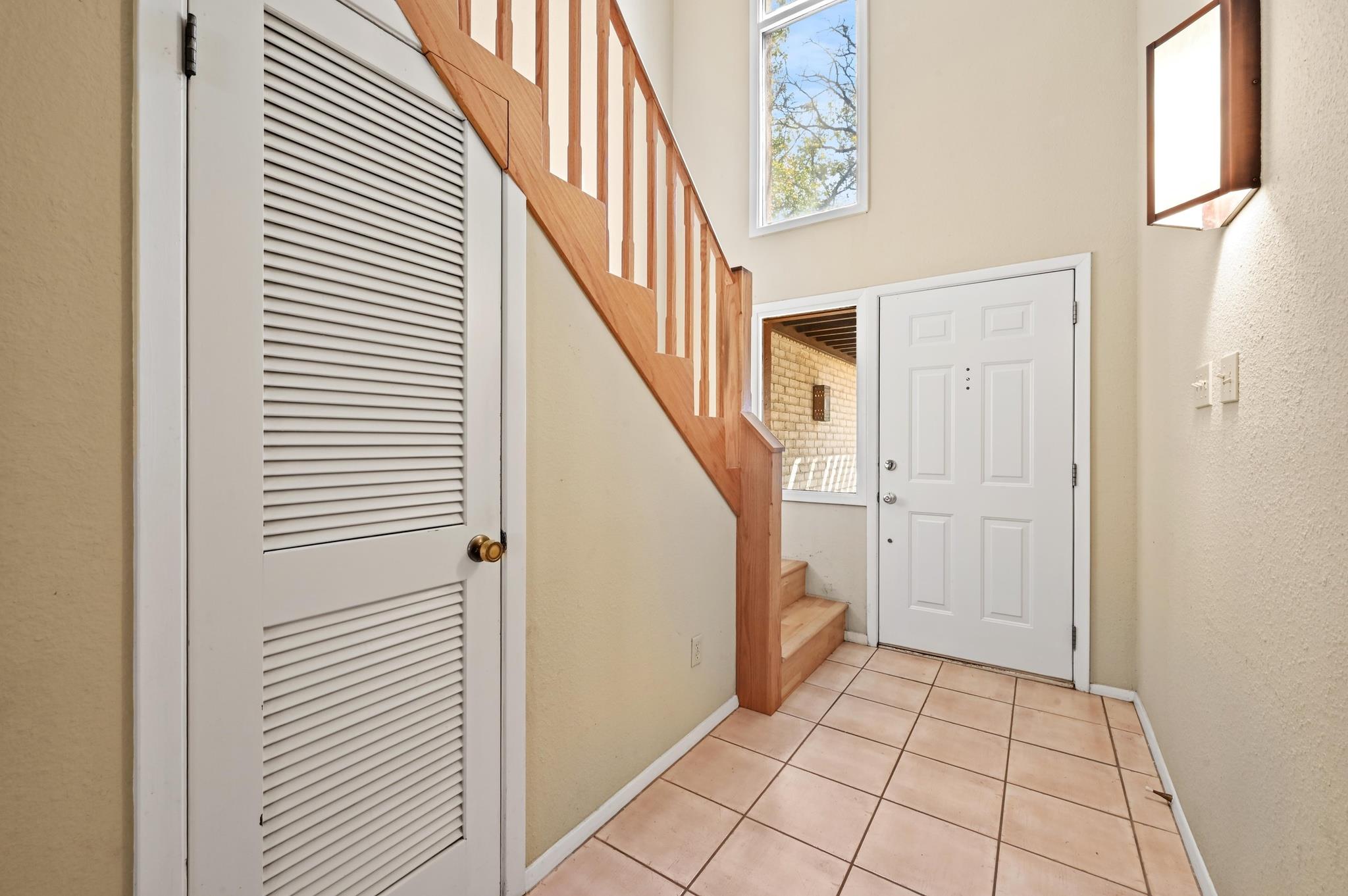 8504 Tallwood Dr, Austin, TX 78759