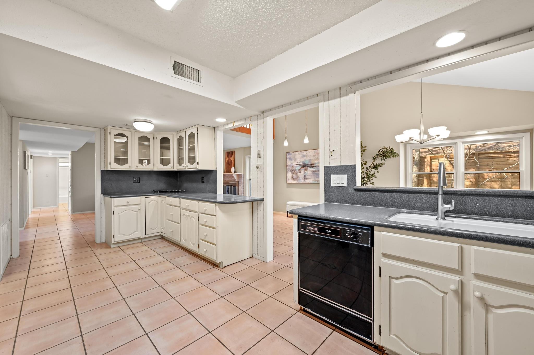 8504 Tallwood Dr, Austin, TX 78759