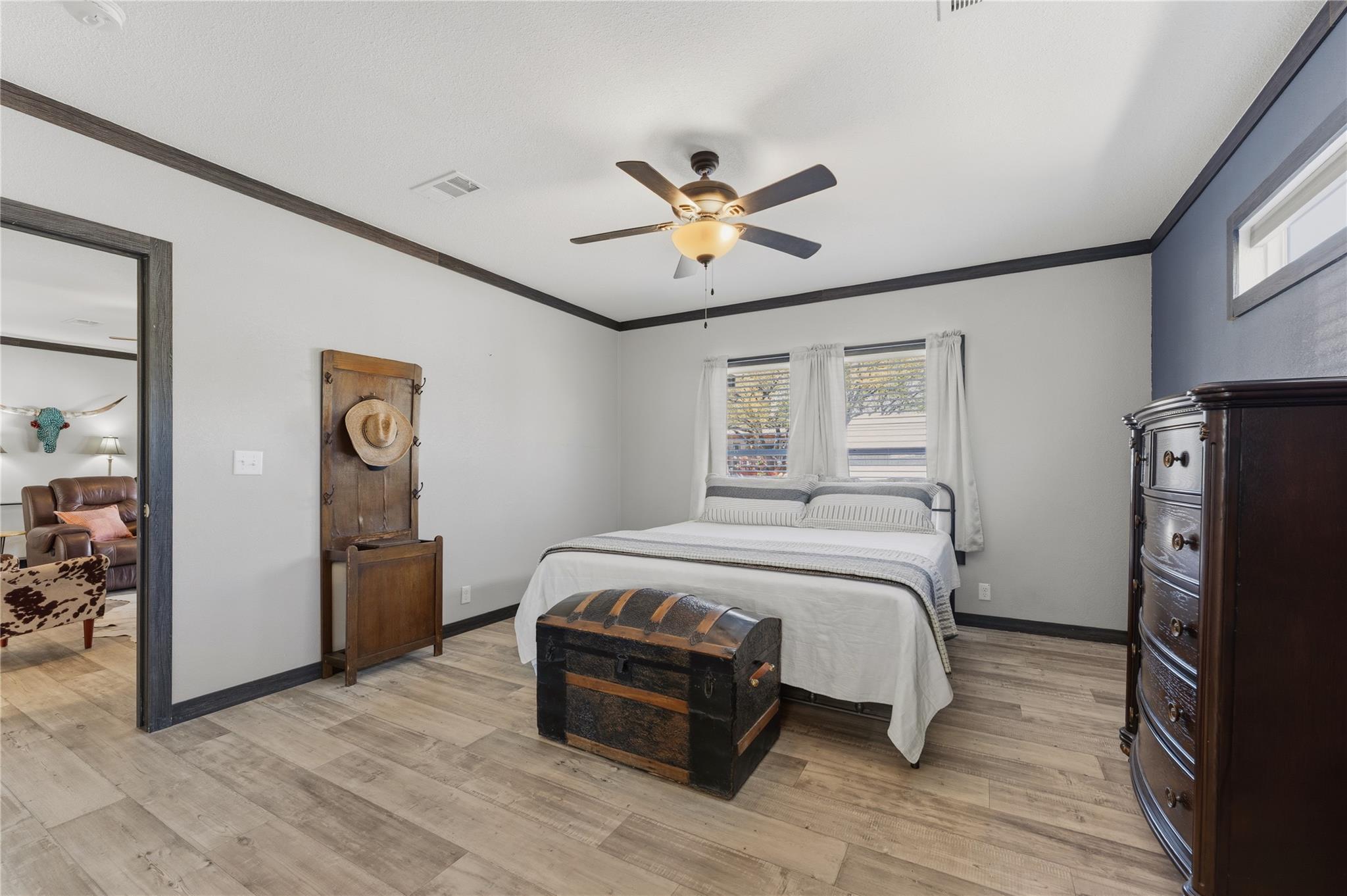 313 S Ave F Ave, Johnson City, TX 78636