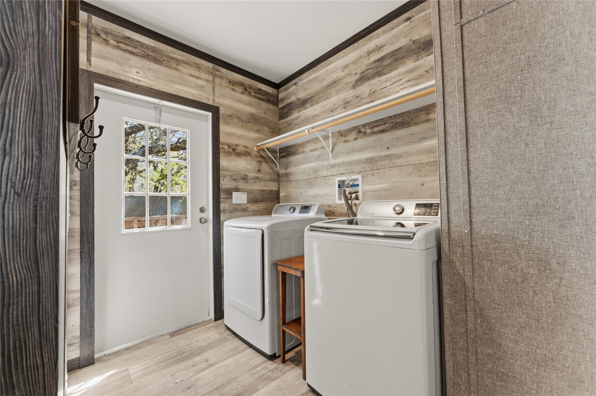 313 S Ave F Ave, Johnson City, TX 78636