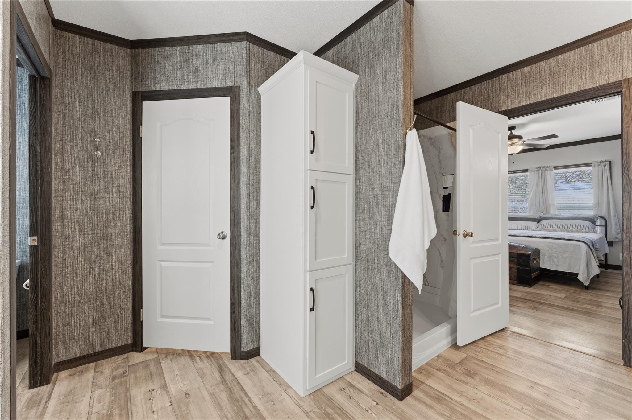 313 S Ave F Ave, Johnson City, TX 78636