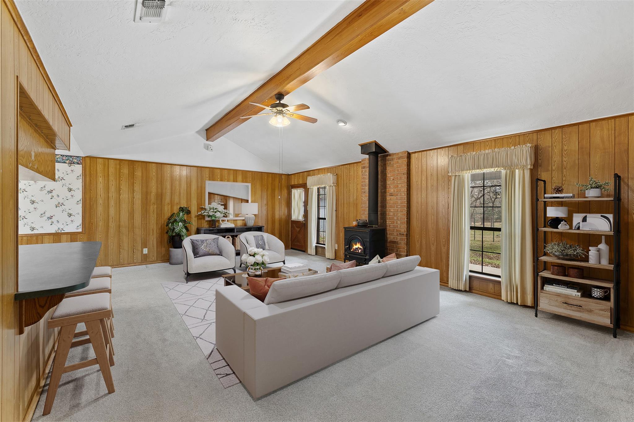 1196 Sherrill Ln, Lexington, TX 78947