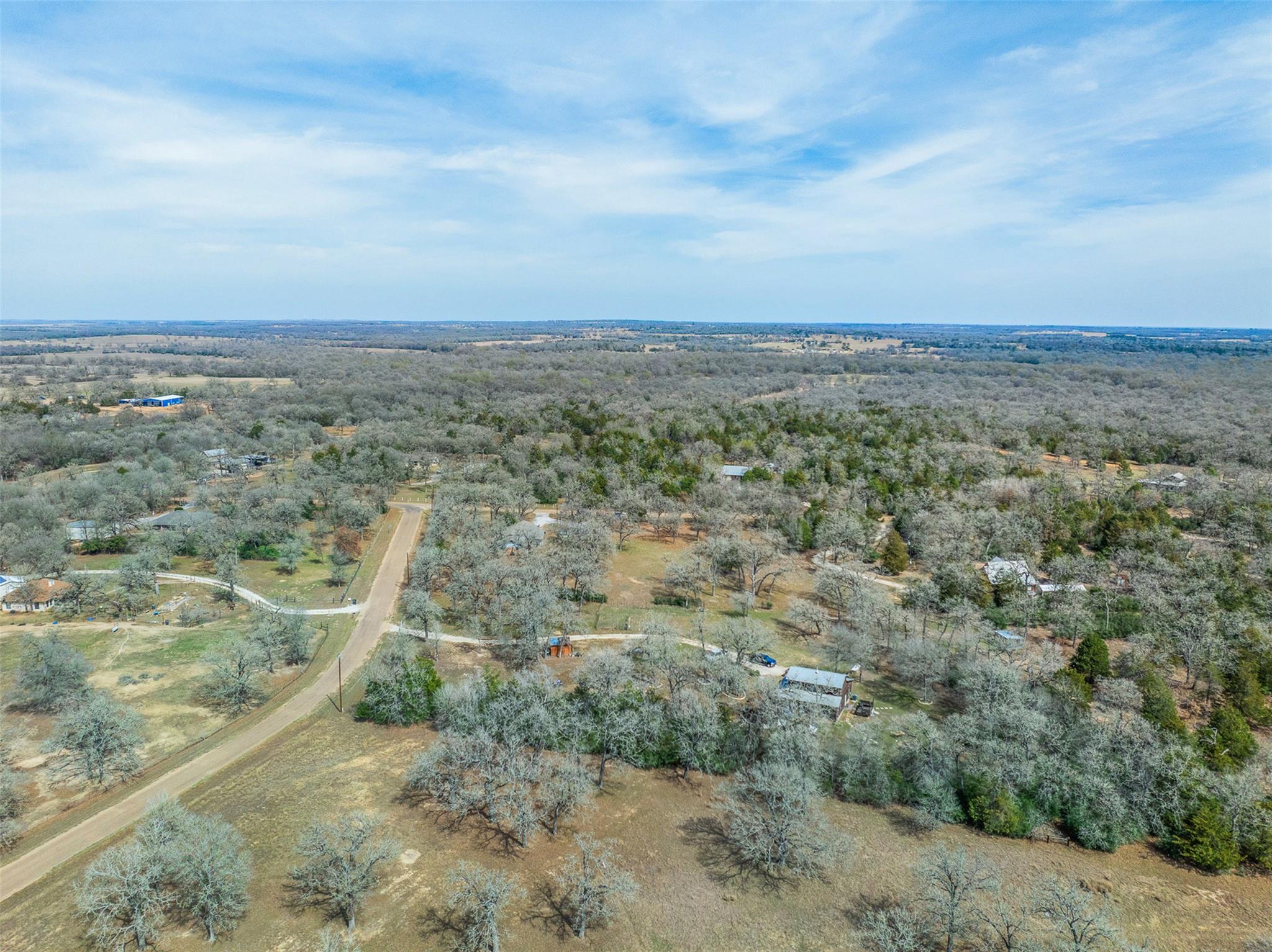 1196 Sherrill Ln, Lexington, TX 78947