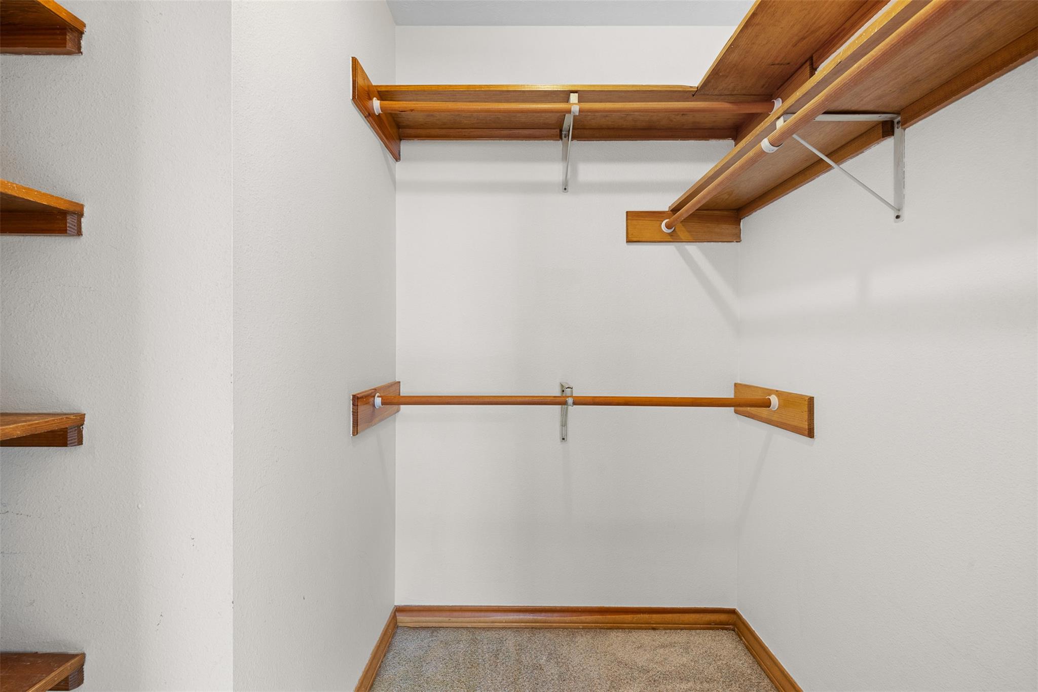 1196 Sherrill Ln, Lexington, TX 78947