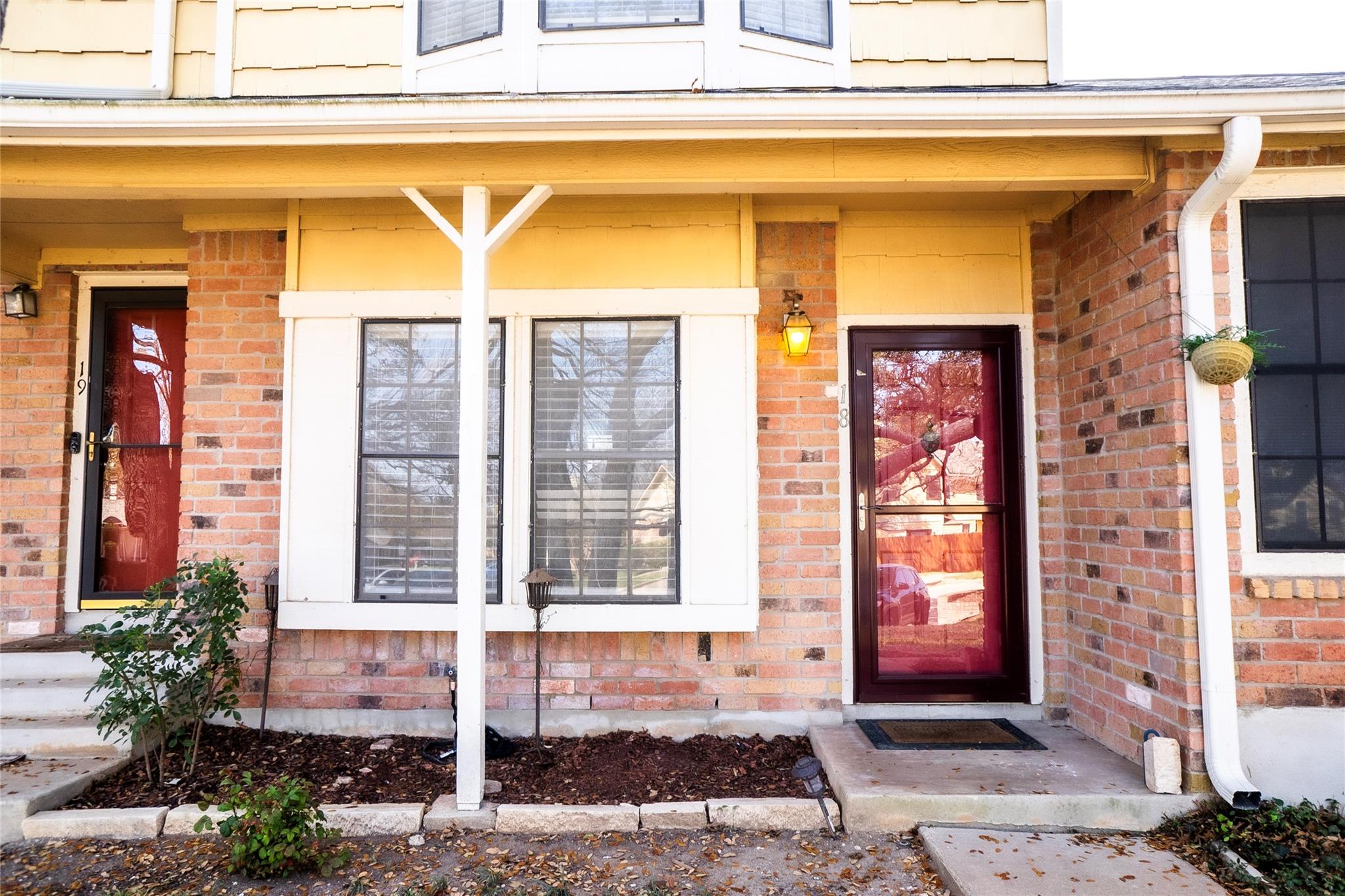 11901 Swearingen Dr # 18-D, Austin, TX 78758