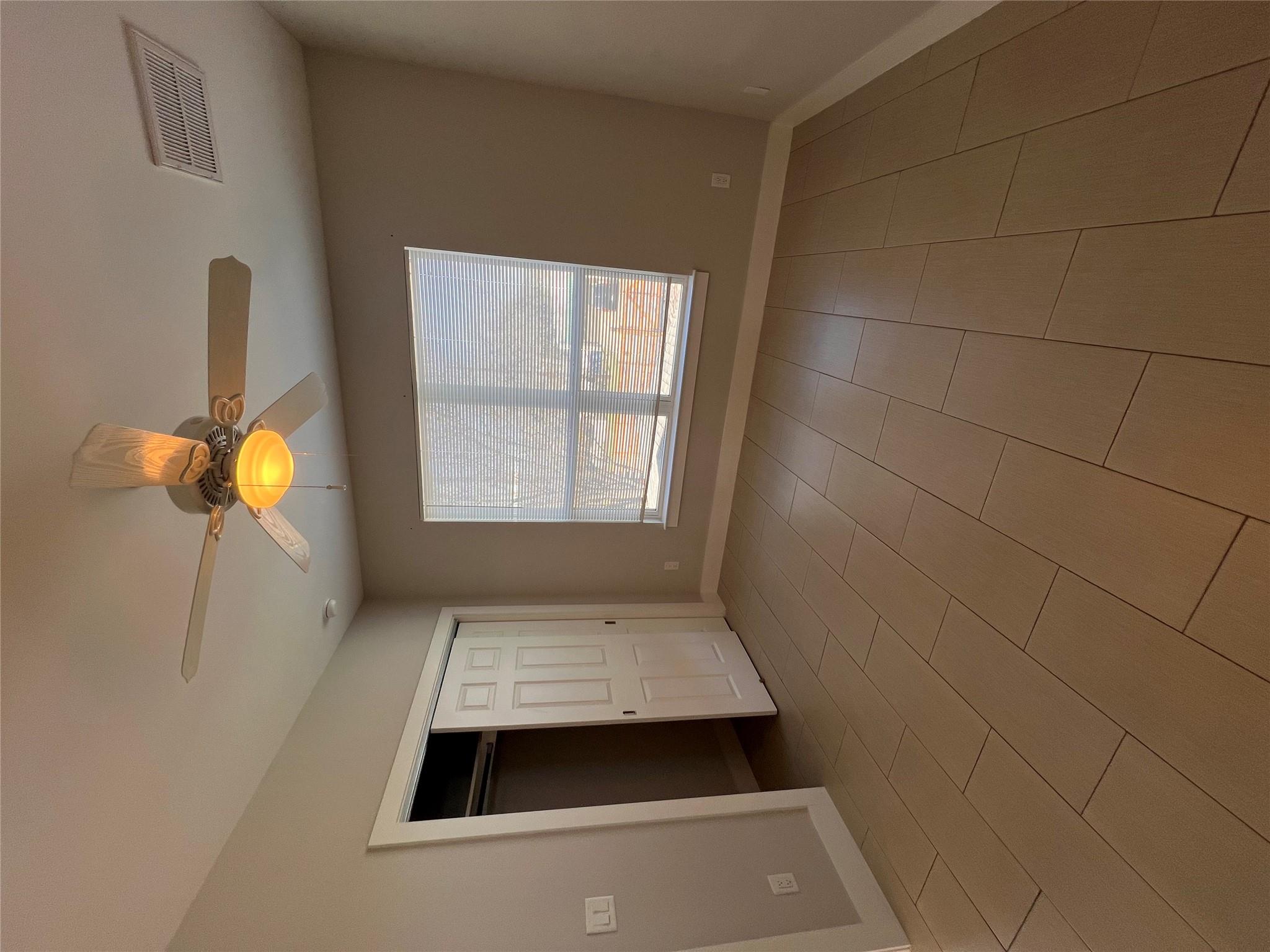 1101 Stobaugh St # B, Austin, TX 78757