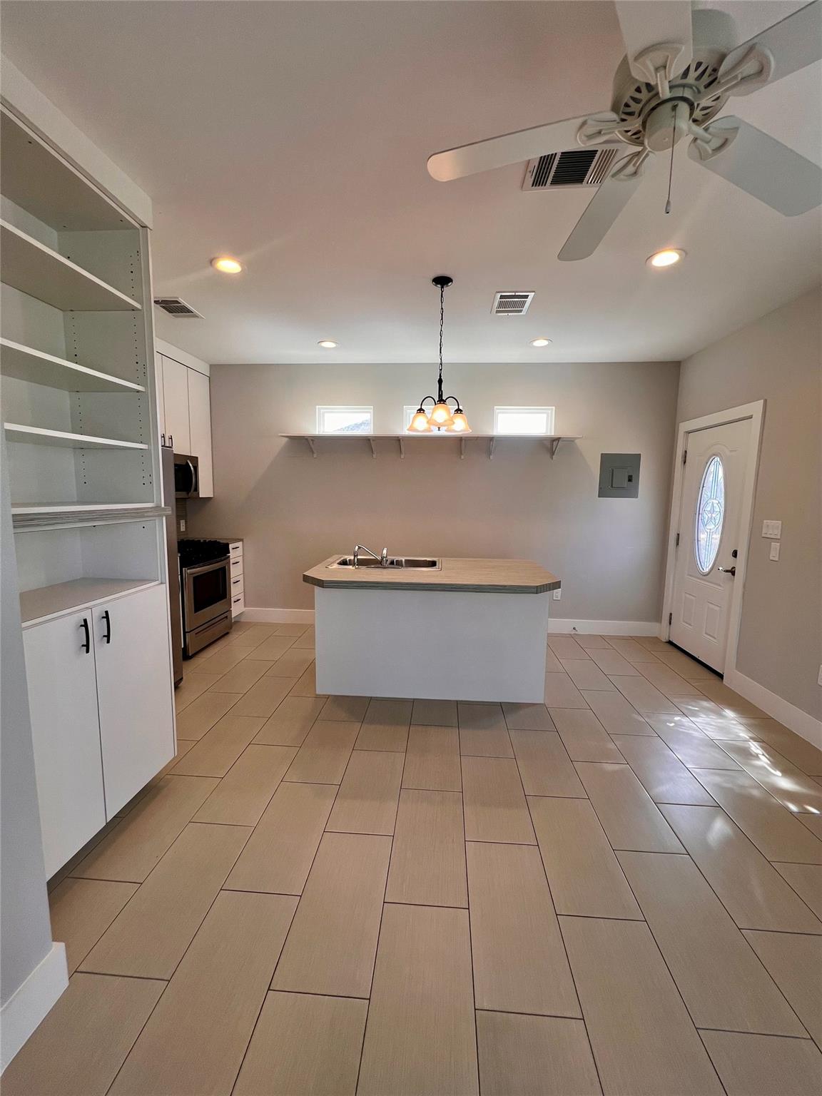 1101 Stobaugh St # B, Austin, TX 78757