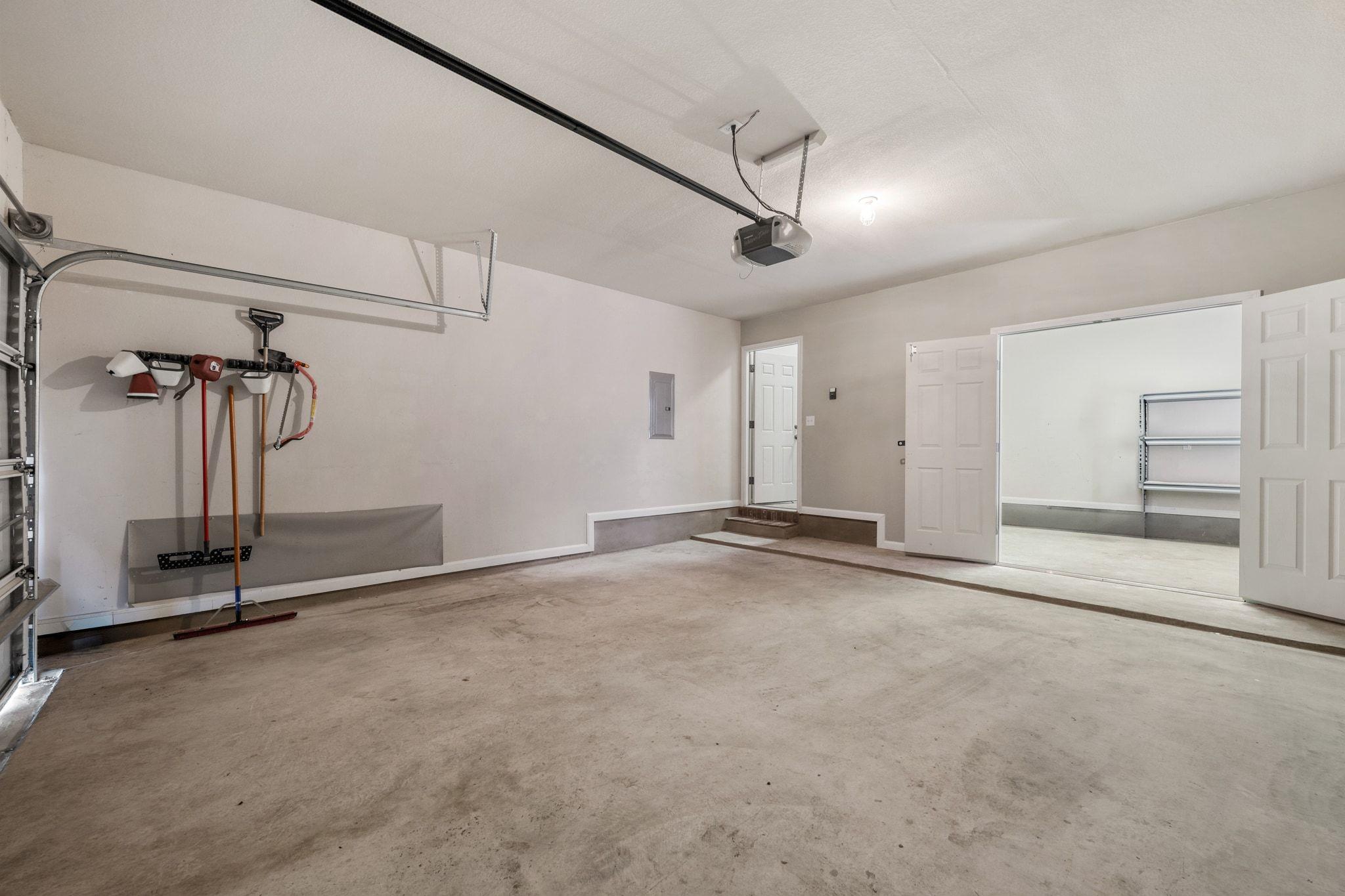 9905 Savannah Ridge Dr, Austin, TX 78726