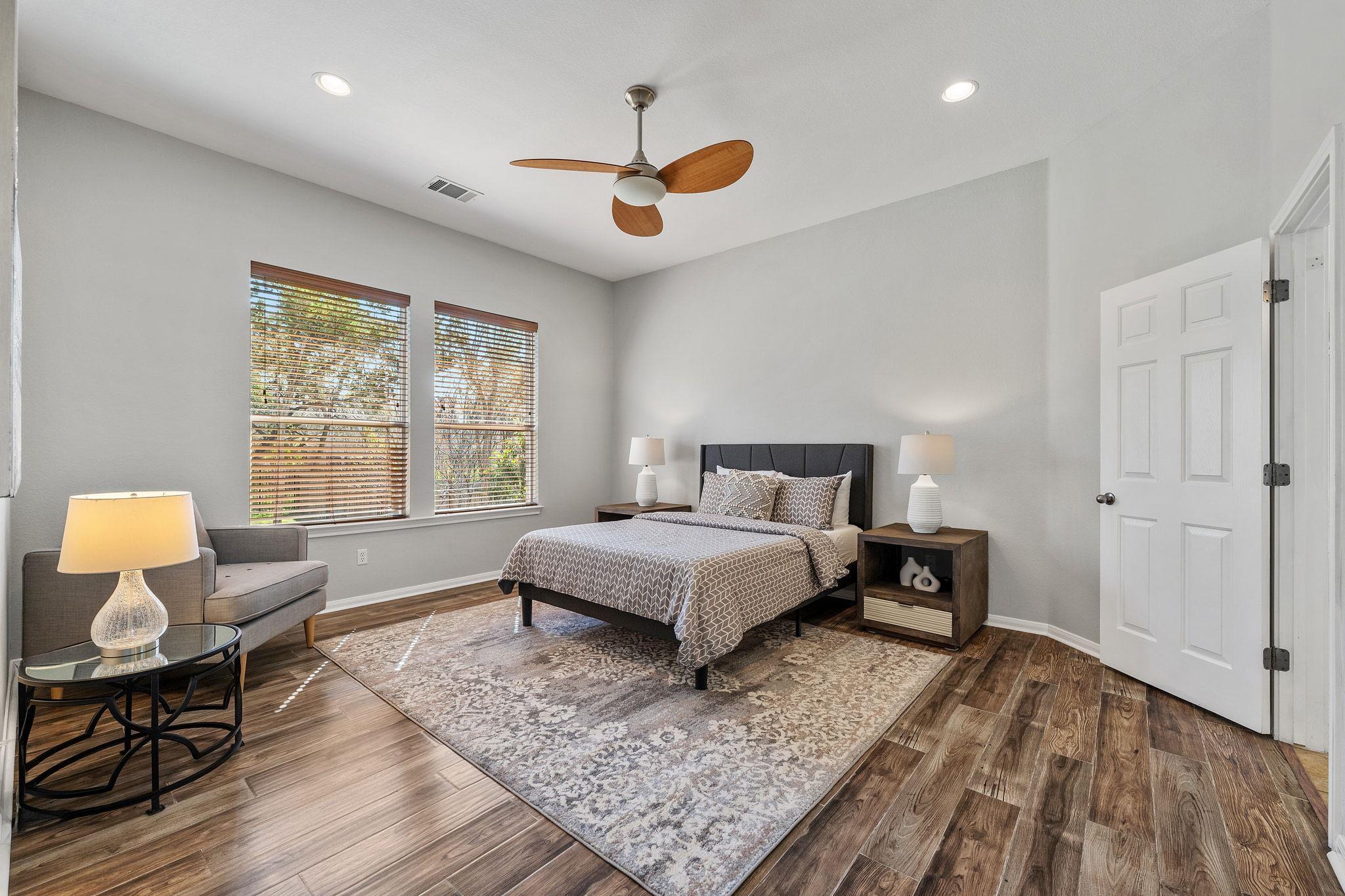 9905 Savannah Ridge Dr, Austin, TX 78726