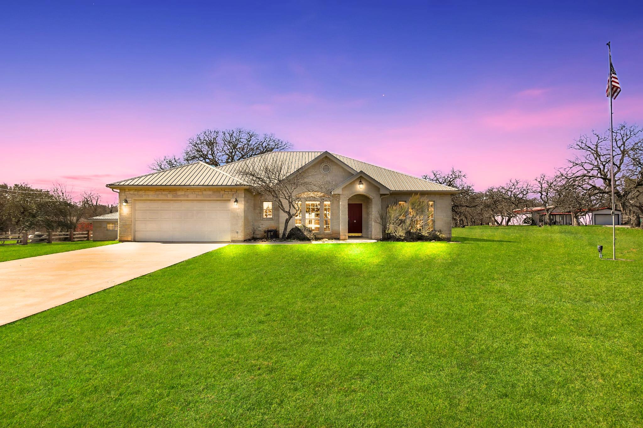 416 Highland Dr, Marble Falls, TX 78654