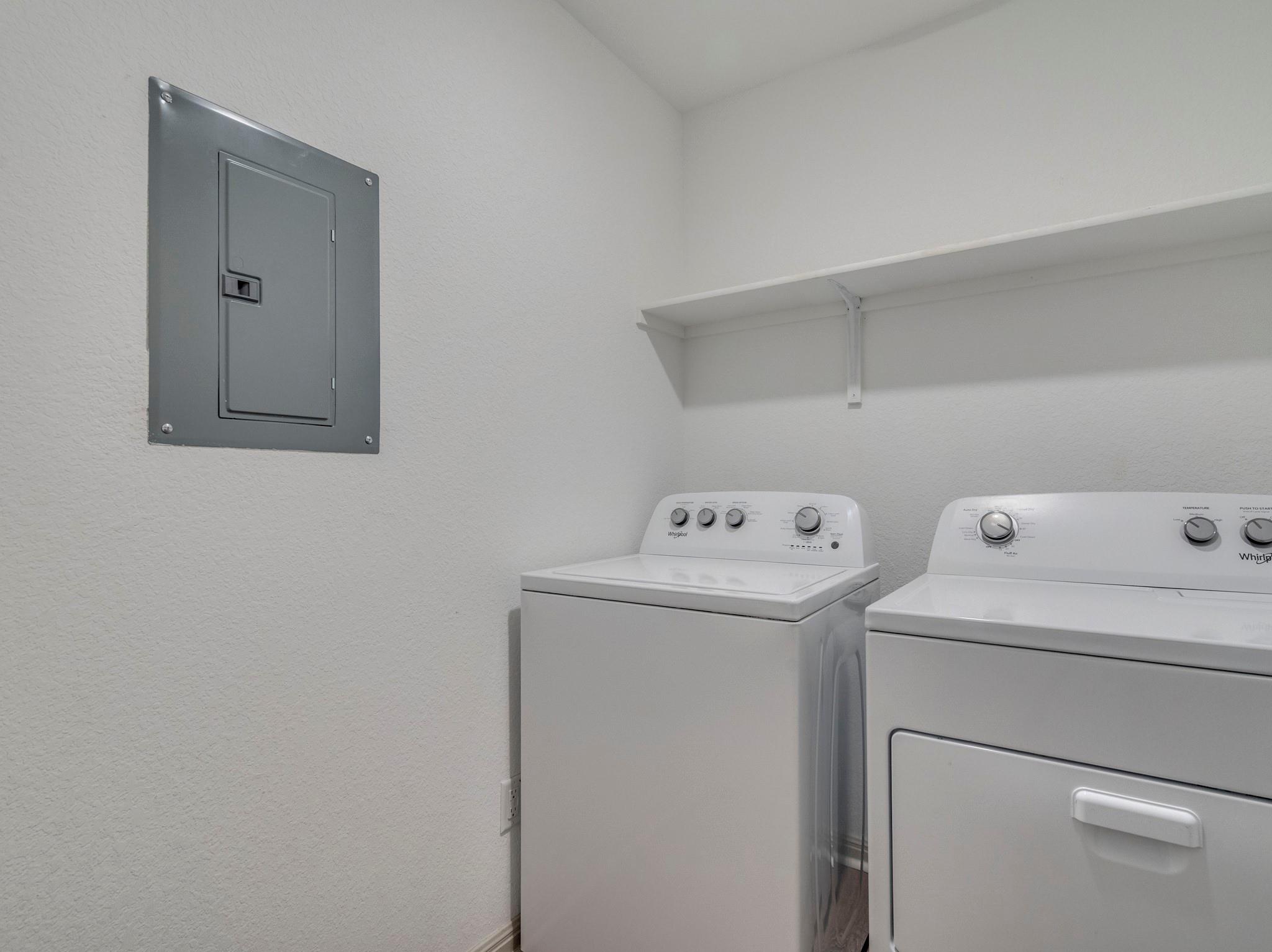 206 Fort Clark Springs Dr, Hutto, TX 78634