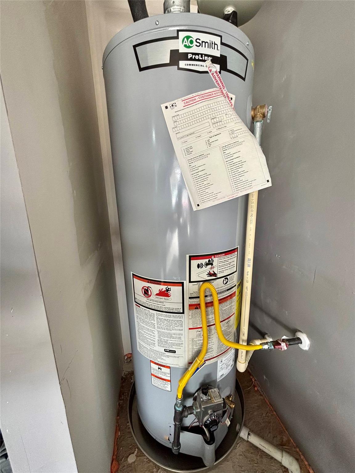 206 Fort Clark Springs Dr, Hutto, TX 78634