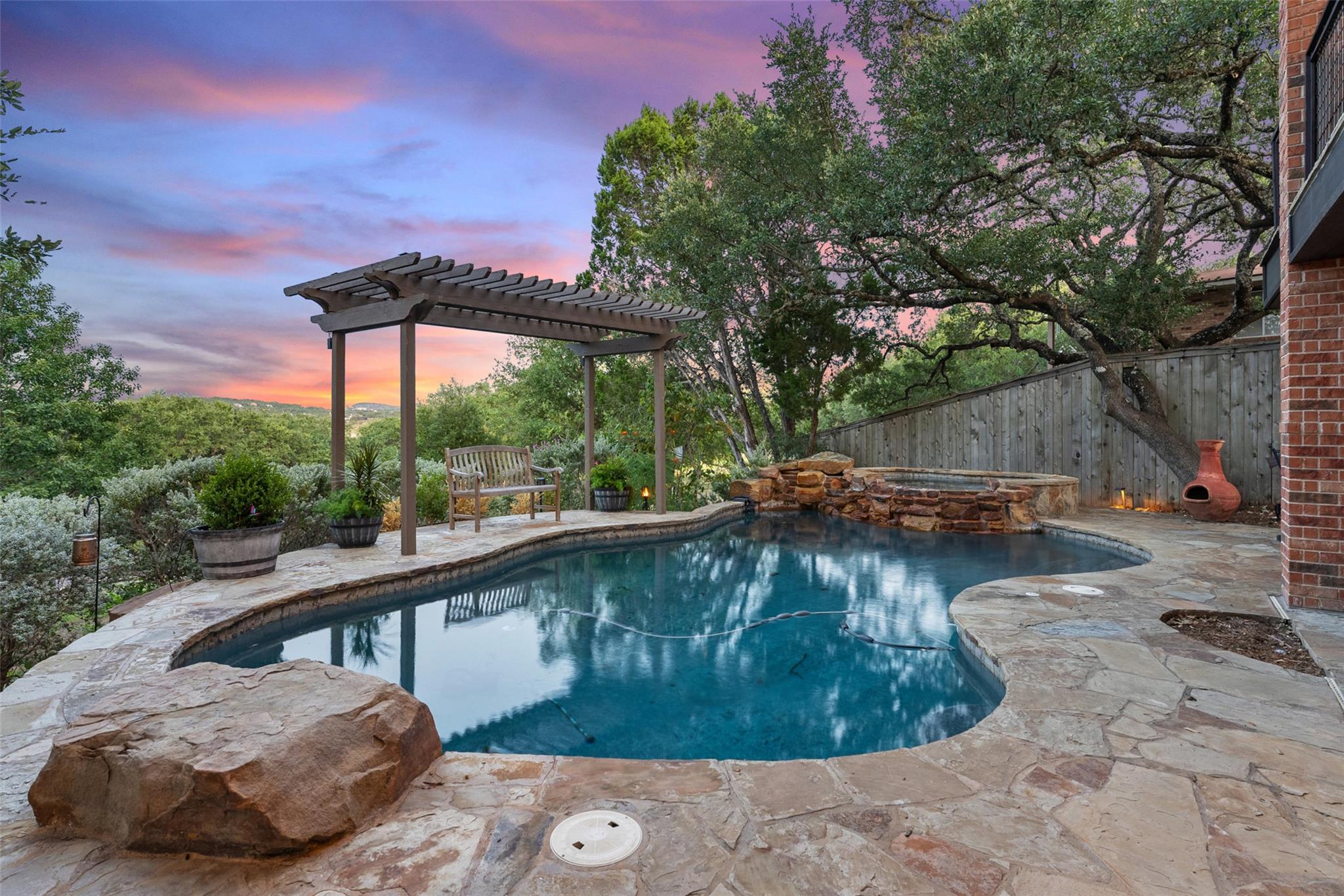 259 Oak Hideaway Dr, Canyon Lake, TX 78133