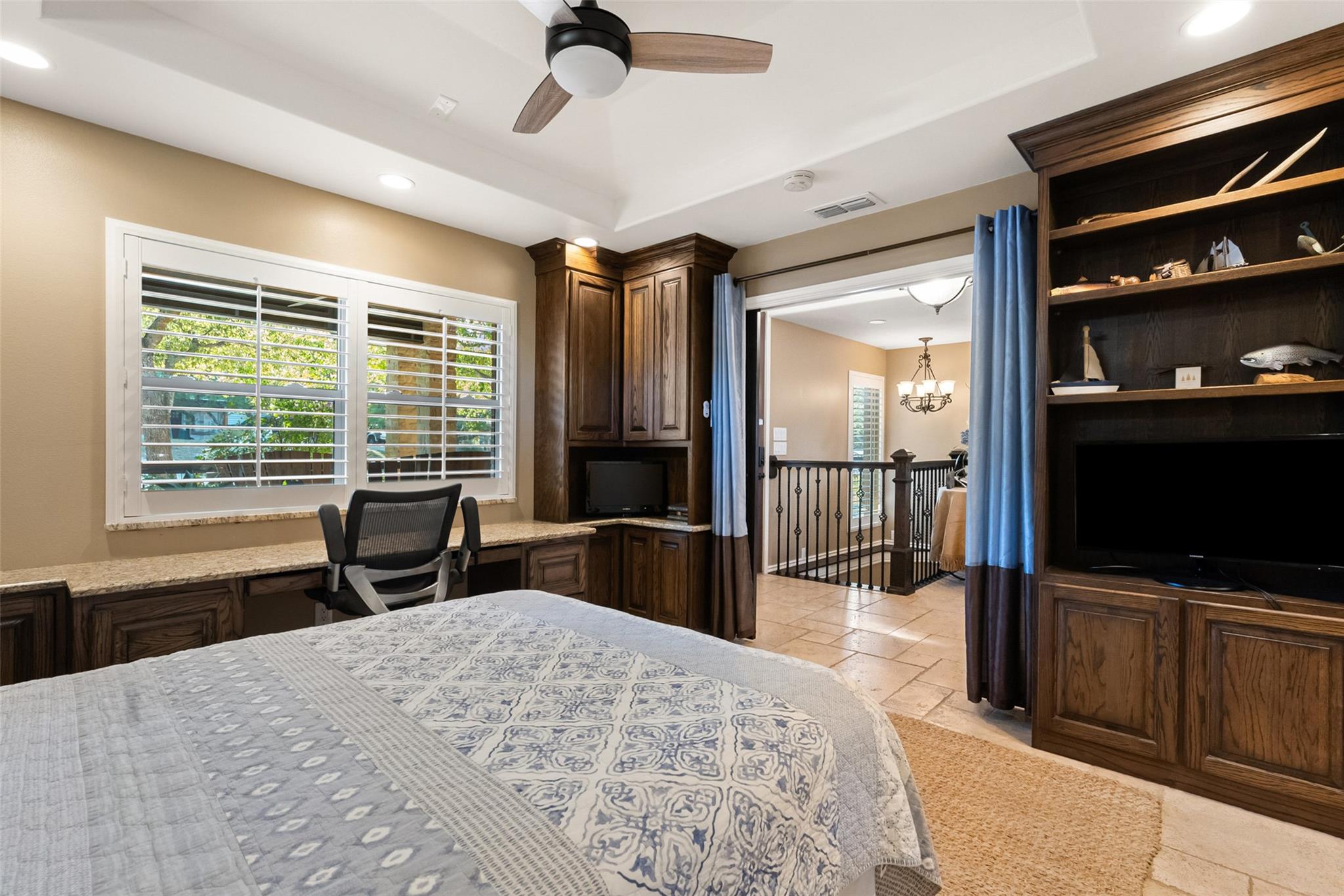 259 Oak Hideaway Dr, Canyon Lake, TX 78133