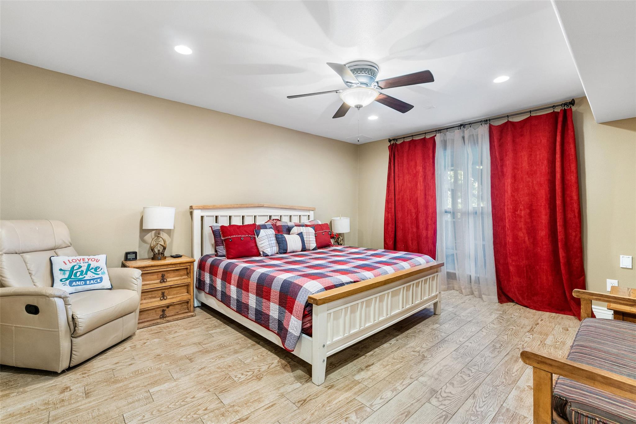 259 Oak Hideaway Dr, Canyon Lake, TX 78133