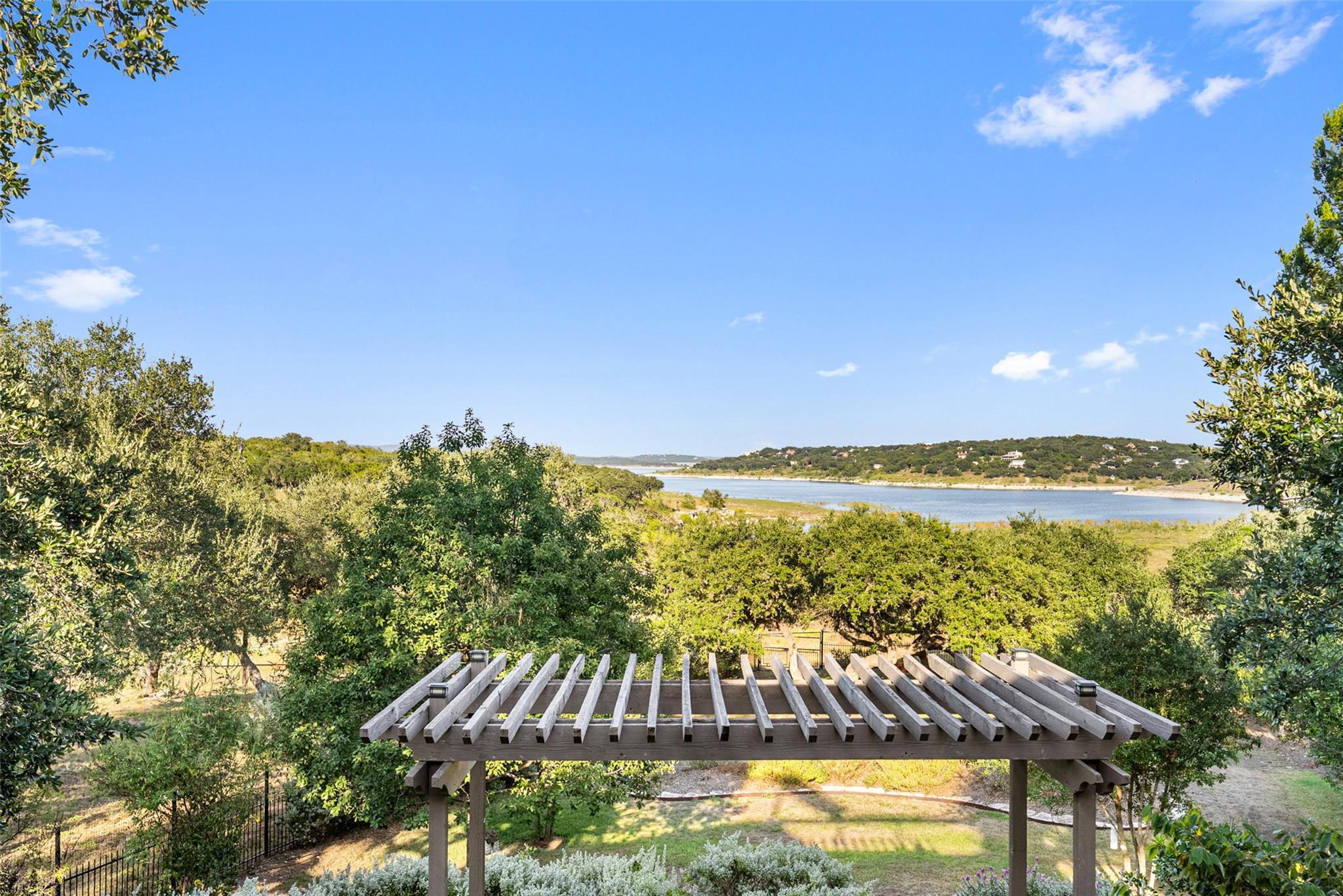 259 Oak Hideaway Dr, Canyon Lake, TX 78133