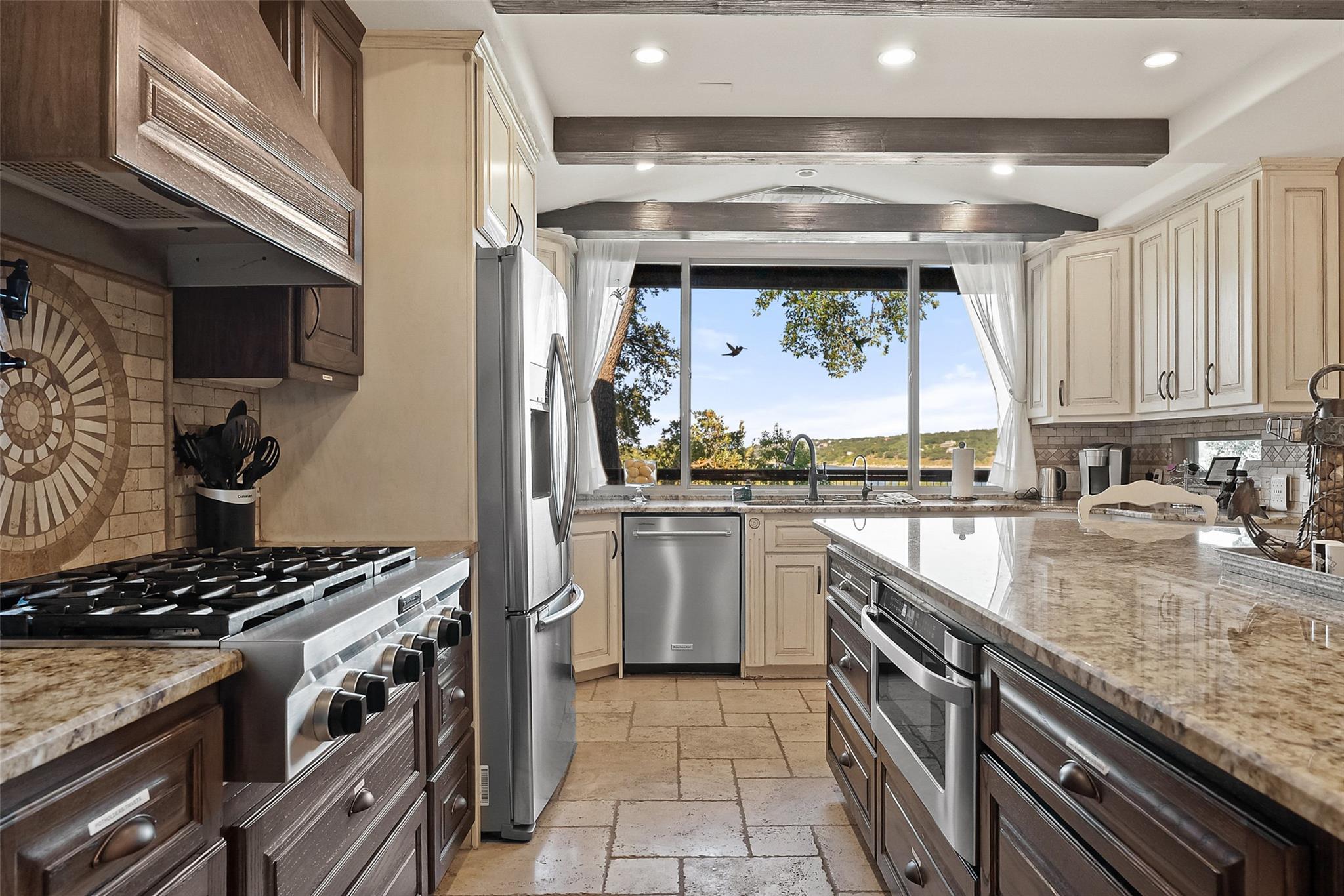 259 Oak Hideaway Dr, Canyon Lake, TX 78133