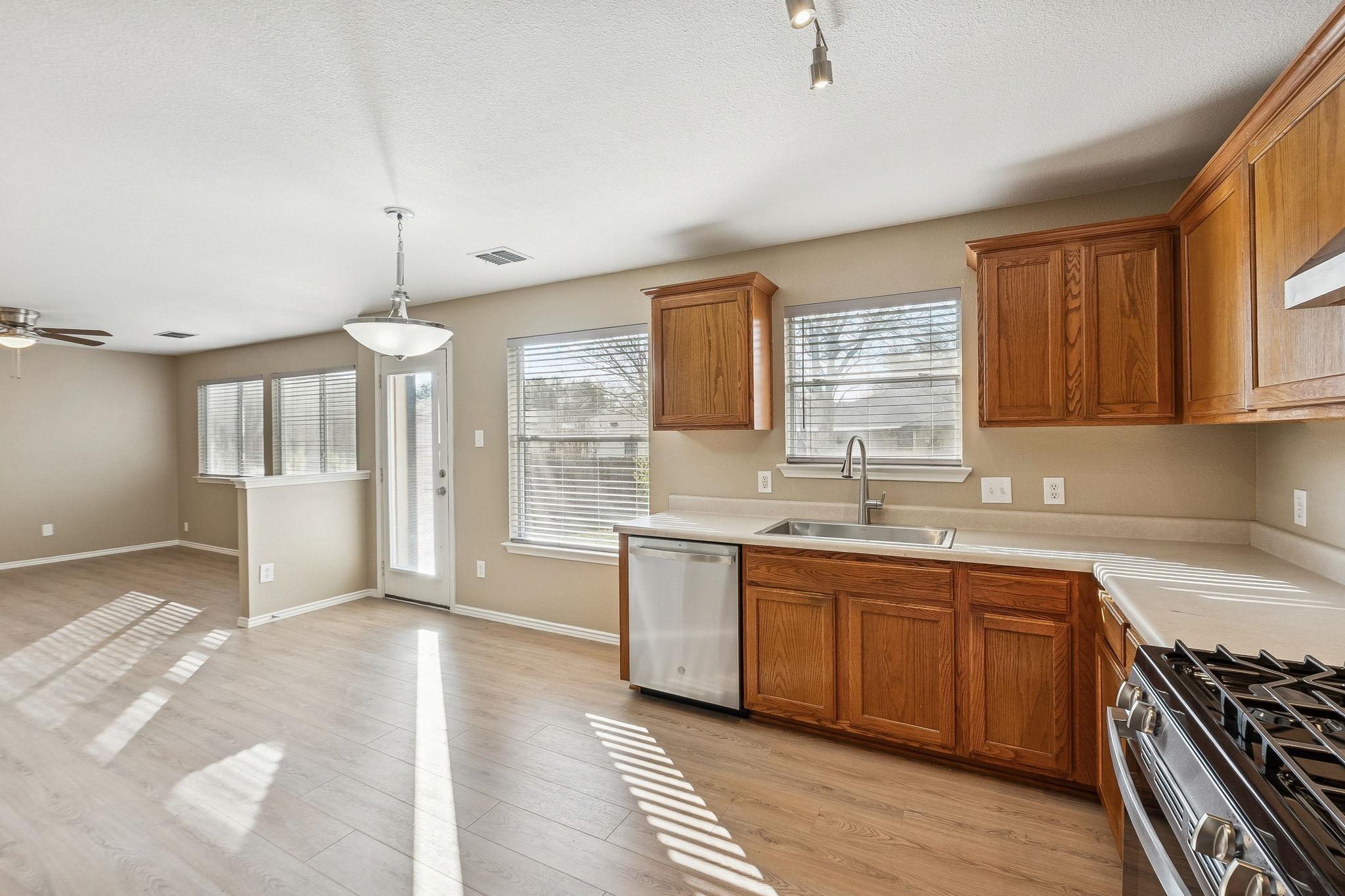 14420 Lemongrass Ln, Pflugerville, TX 78660