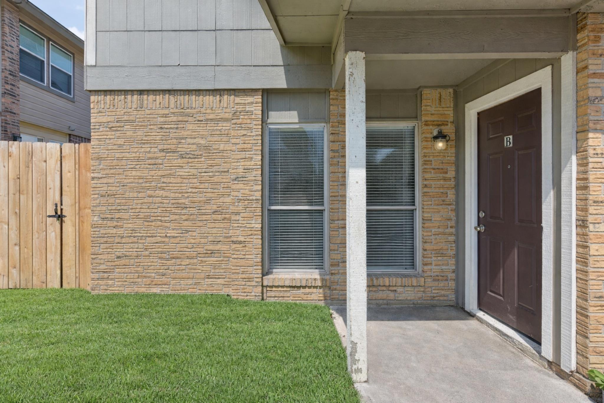 1210 Southport Dr, Austin, TX 78704