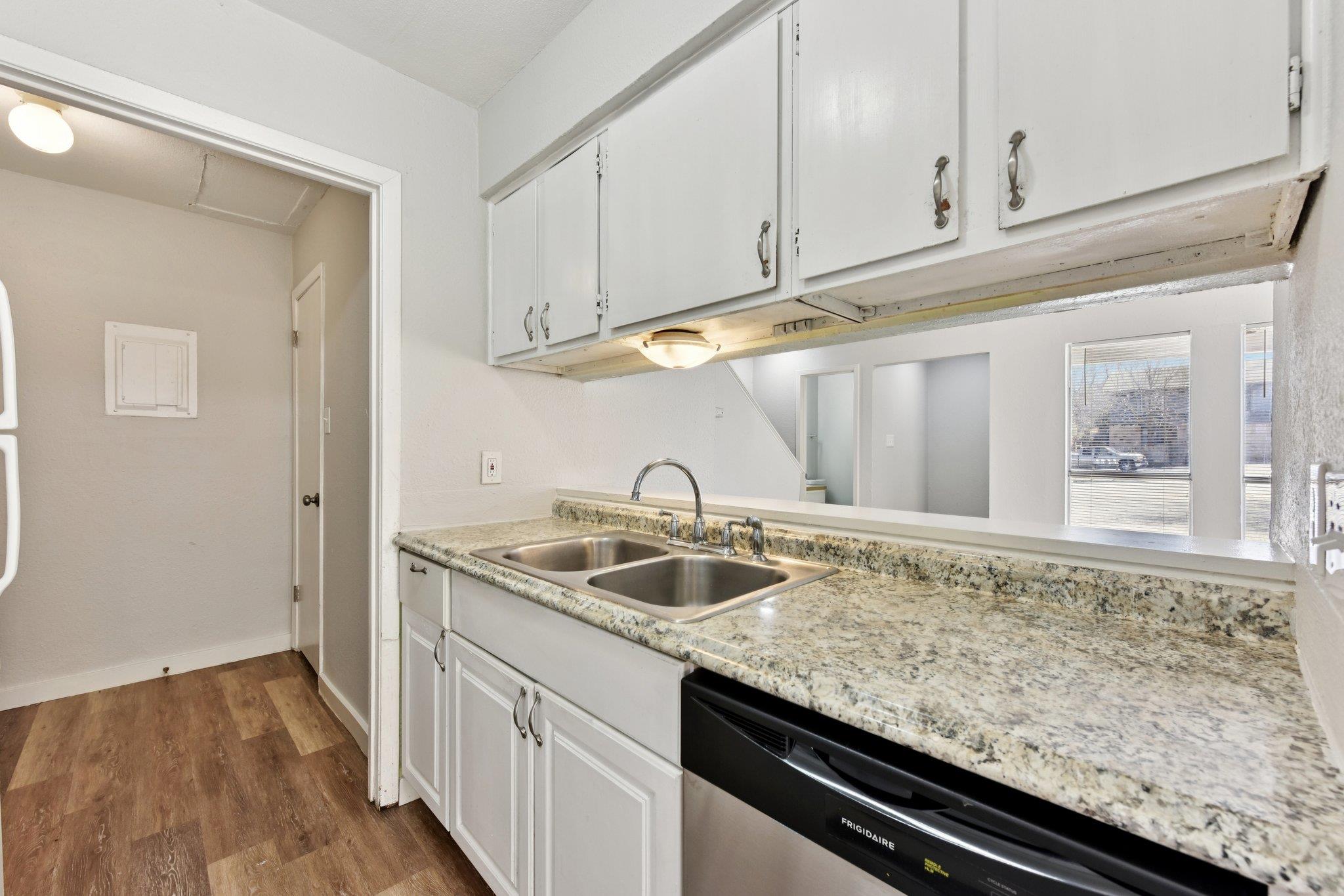 1210 Southport Dr, Austin, TX 78704