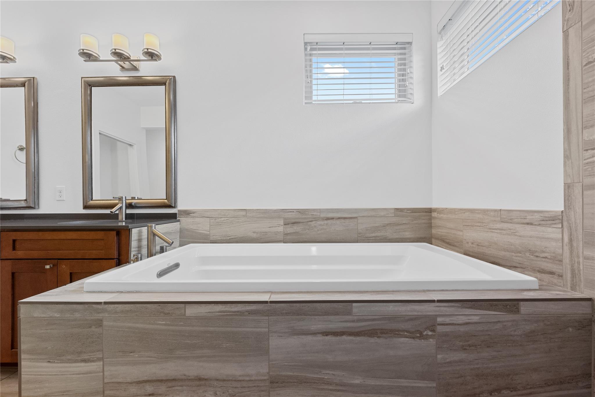 1303 Azie Morton Rd # 3, Austin, TX 78704